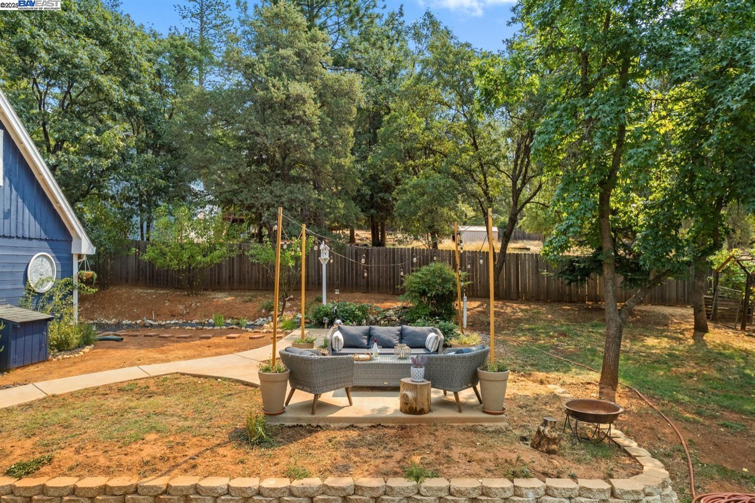 Detail Gallery Image 12 of 60 For 20140 Redwood Dr, Foresthill,  CA 95631 - 3 Beds | 2 Baths