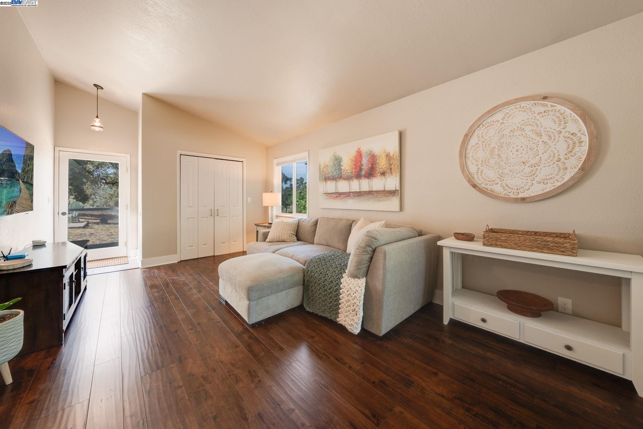 Detail Gallery Image 24 of 60 For 20140 Redwood Dr, Foresthill,  CA 95631 - 3 Beds | 2 Baths