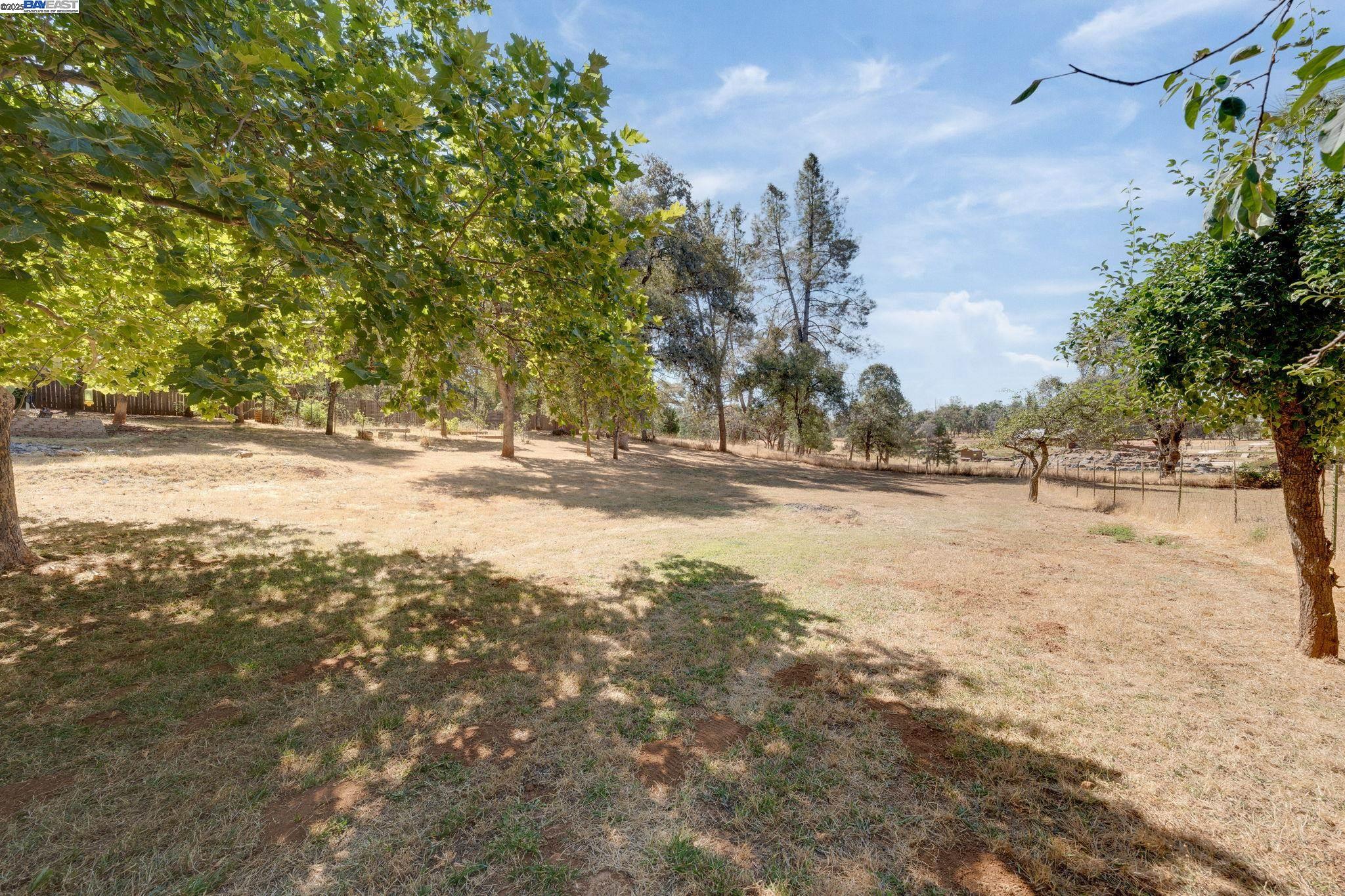 Detail Gallery Image 25 of 27 For 20140 Redwood Dr, Foresthill,  CA 95631 - 3 Beds | 2 Baths