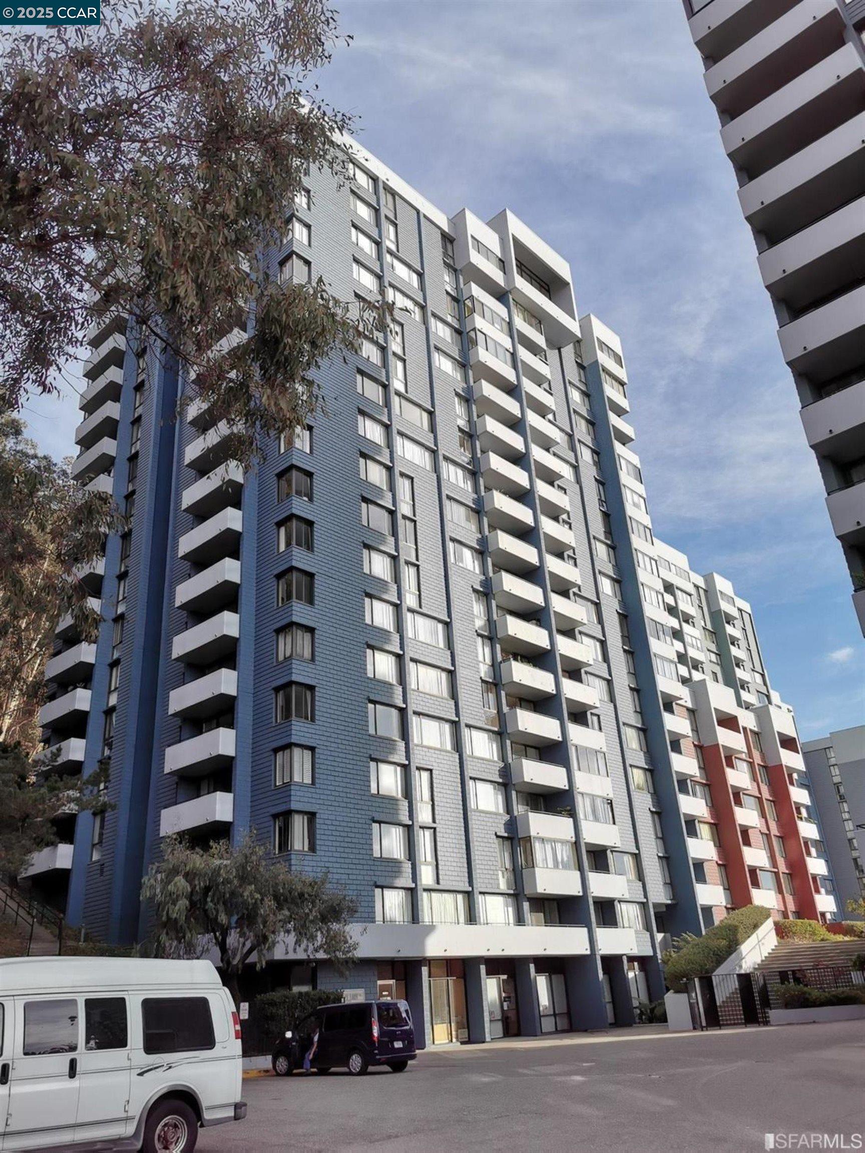 555 Pierce St # 328, Albany, California 94706, 2 Bedrooms Bedrooms, 5 Rooms Rooms,2 BathroomsBathrooms,Residential Lease,For Rent,555 Pierce St # 328,41099074