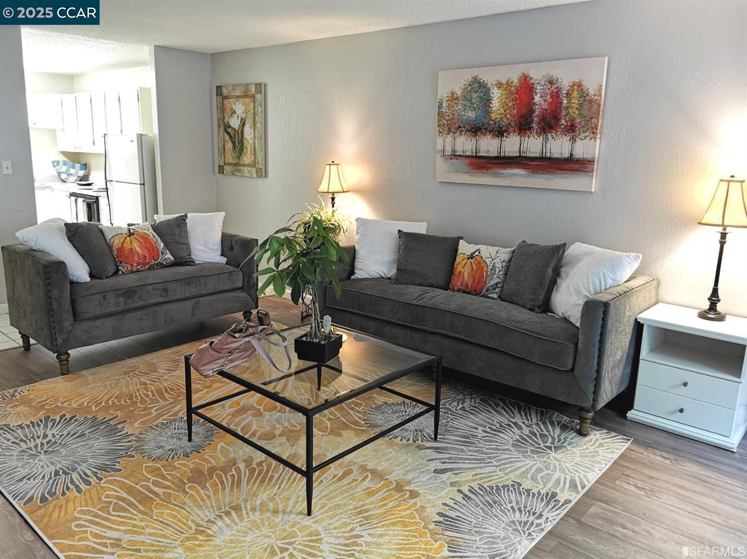 555 Pierce St # 328, Albany, California 94706, 2 Bedrooms Bedrooms, 5 Rooms Rooms,2 BathroomsBathrooms,Residential Lease,For Rent,555 Pierce St # 328,41099074