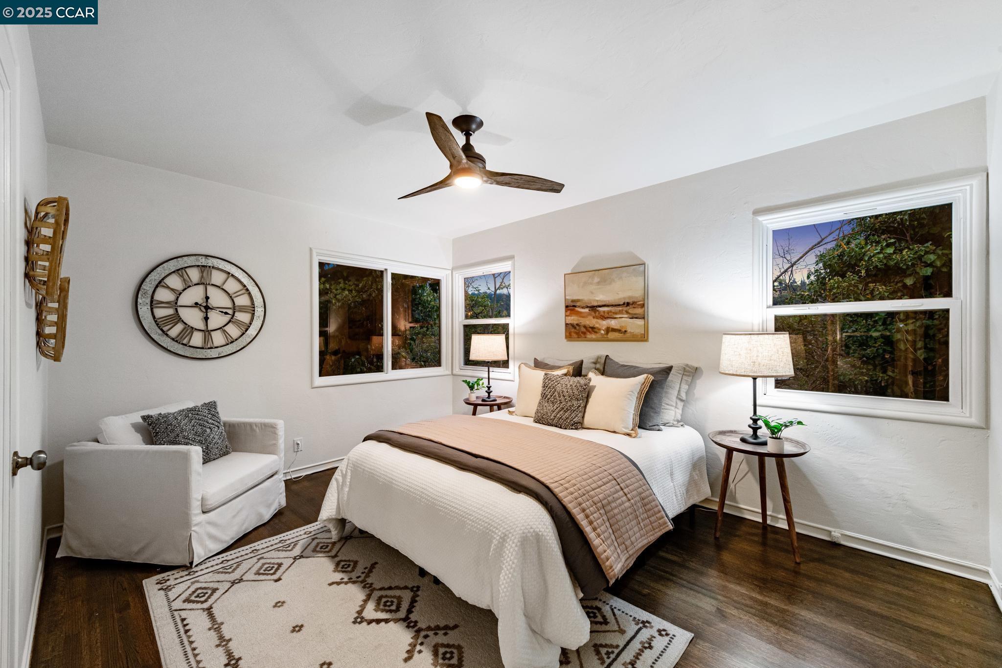 Detail Gallery Image 14 of 55 For 5810 Estates Dr, Oakland,  CA 94611 - 3 Beds | 1 Baths