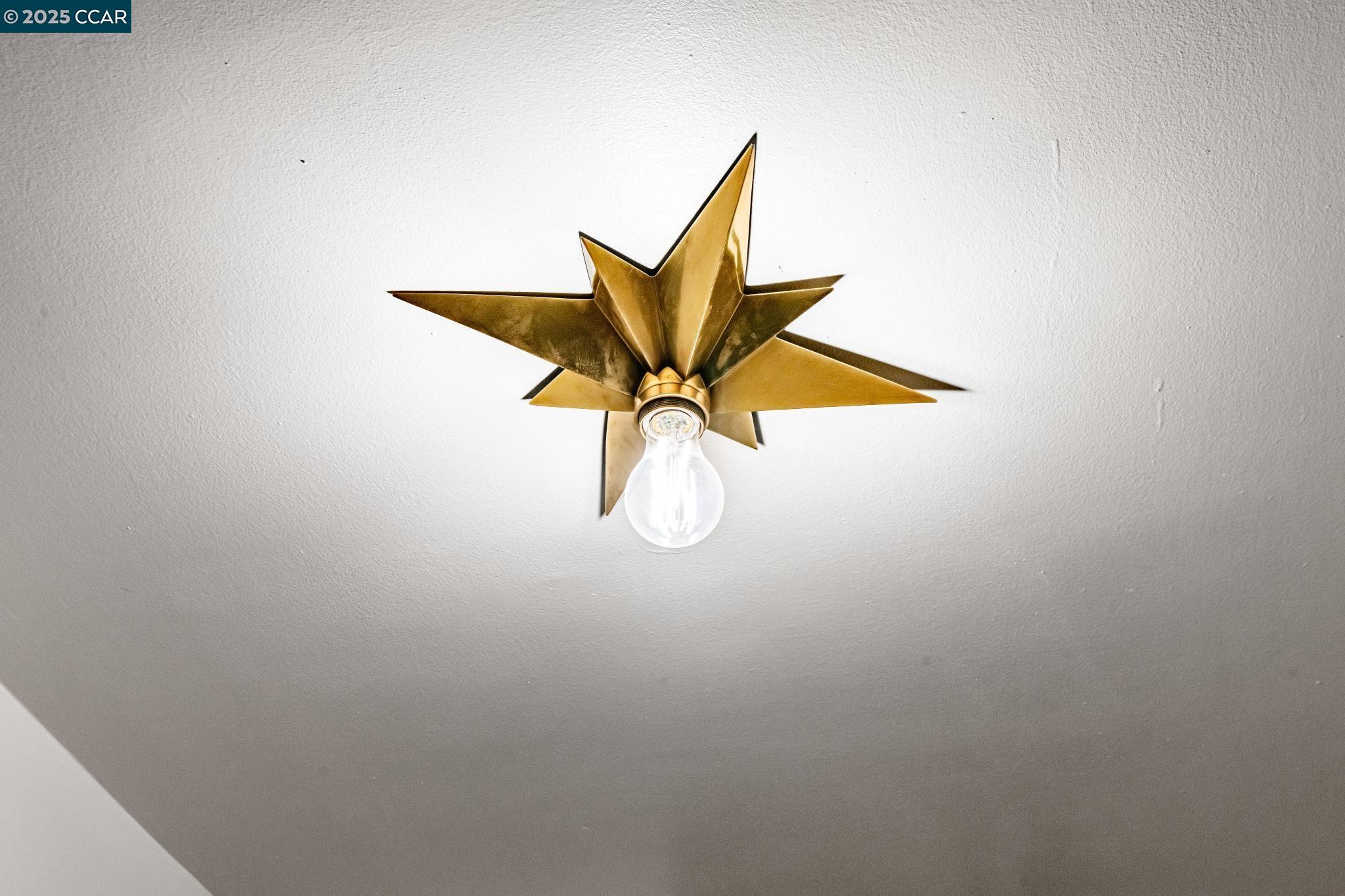 Detail Gallery Image 37 of 55 For 5810 Estates Dr, Oakland,  CA 94611 - 3 Beds | 1 Baths