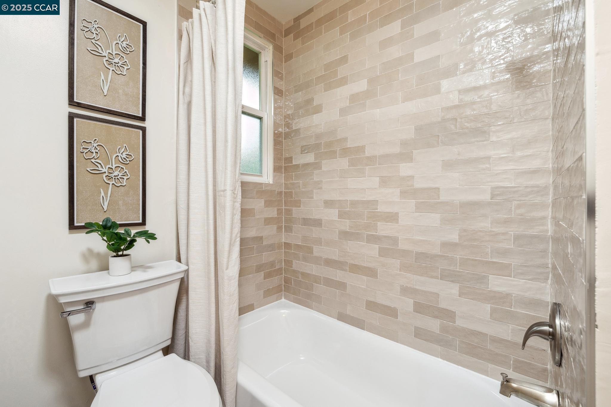 Detail Gallery Image 51 of 55 For 5810 Estates Dr, Oakland,  CA 94611 - 3 Beds | 1 Baths