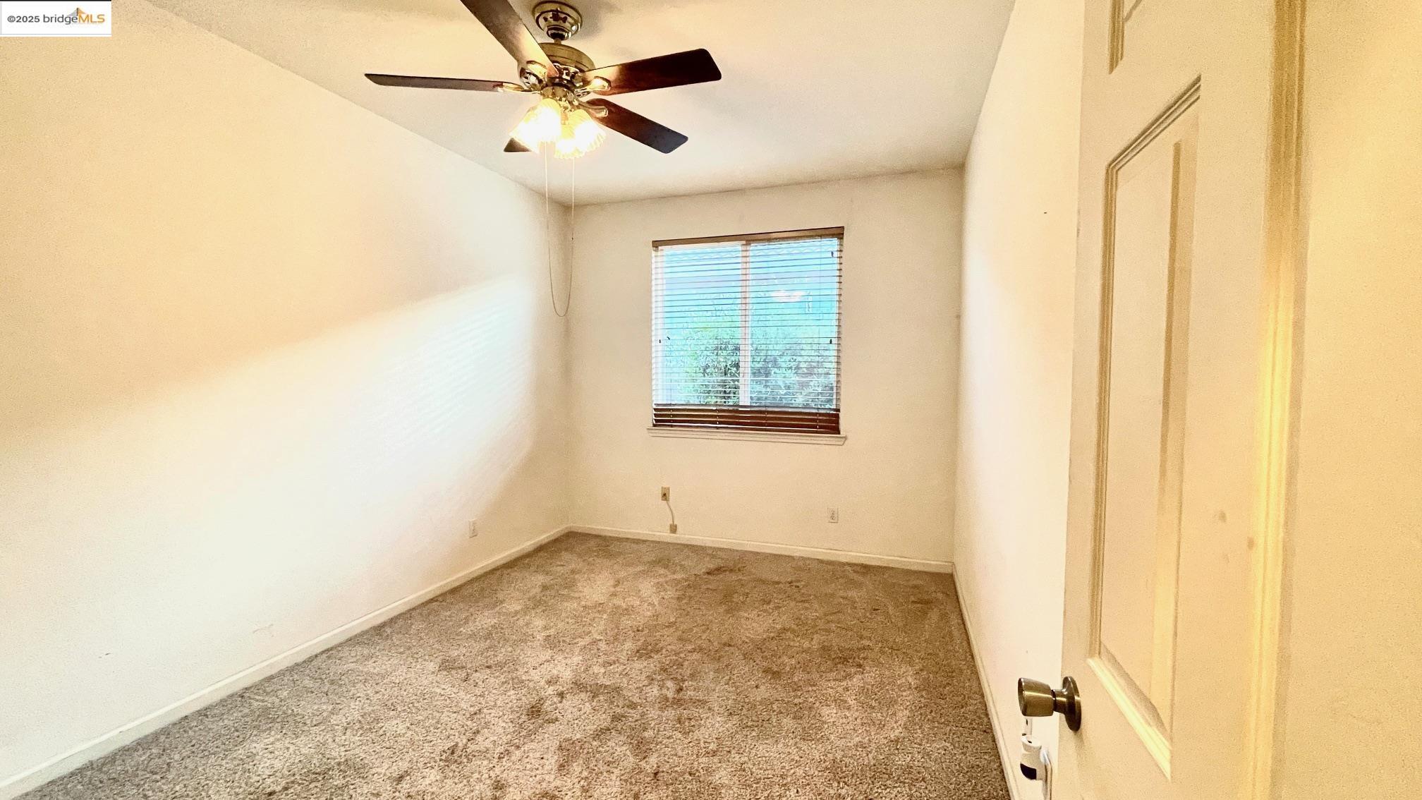 Detail Gallery Image 11 of 14 For 3069 Nicoletta Lane, Stockton,  CA 95212-3145 - 3 Beds | 2/1 Baths