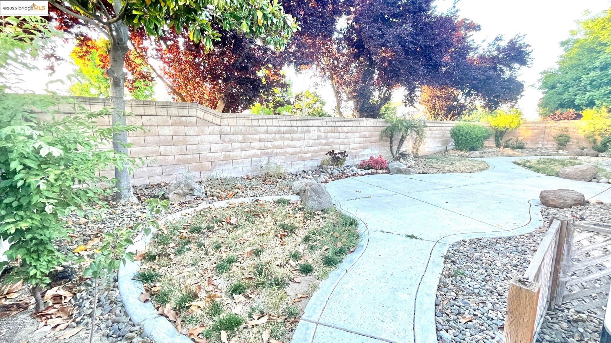 Detail Gallery Image 14 of 14 For 3069 Nicoletta Lane, Stockton,  CA 95212-3145 - 3 Beds | 2/1 Baths