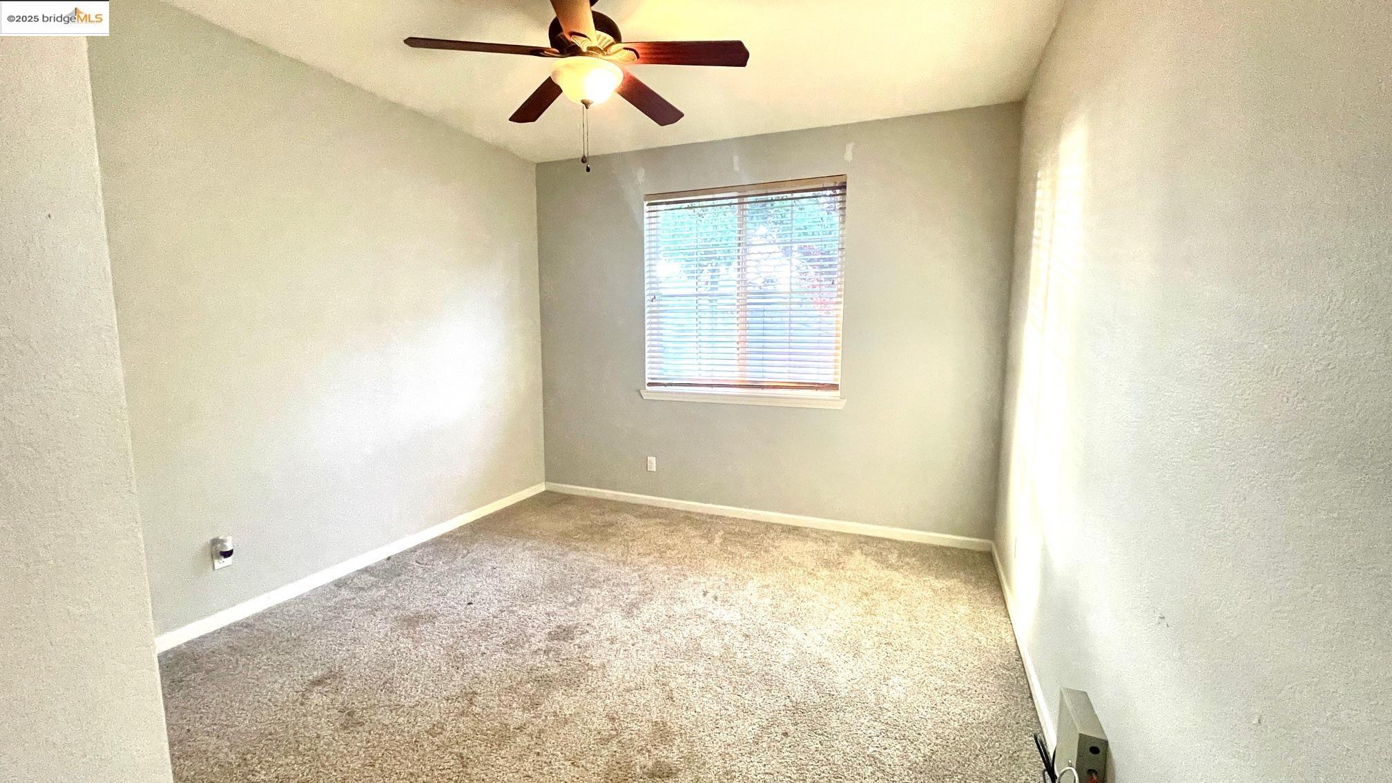 Detail Gallery Image 8 of 14 For 3069 Nicoletta Lane, Stockton,  CA 95212-3145 - 3 Beds | 2/1 Baths