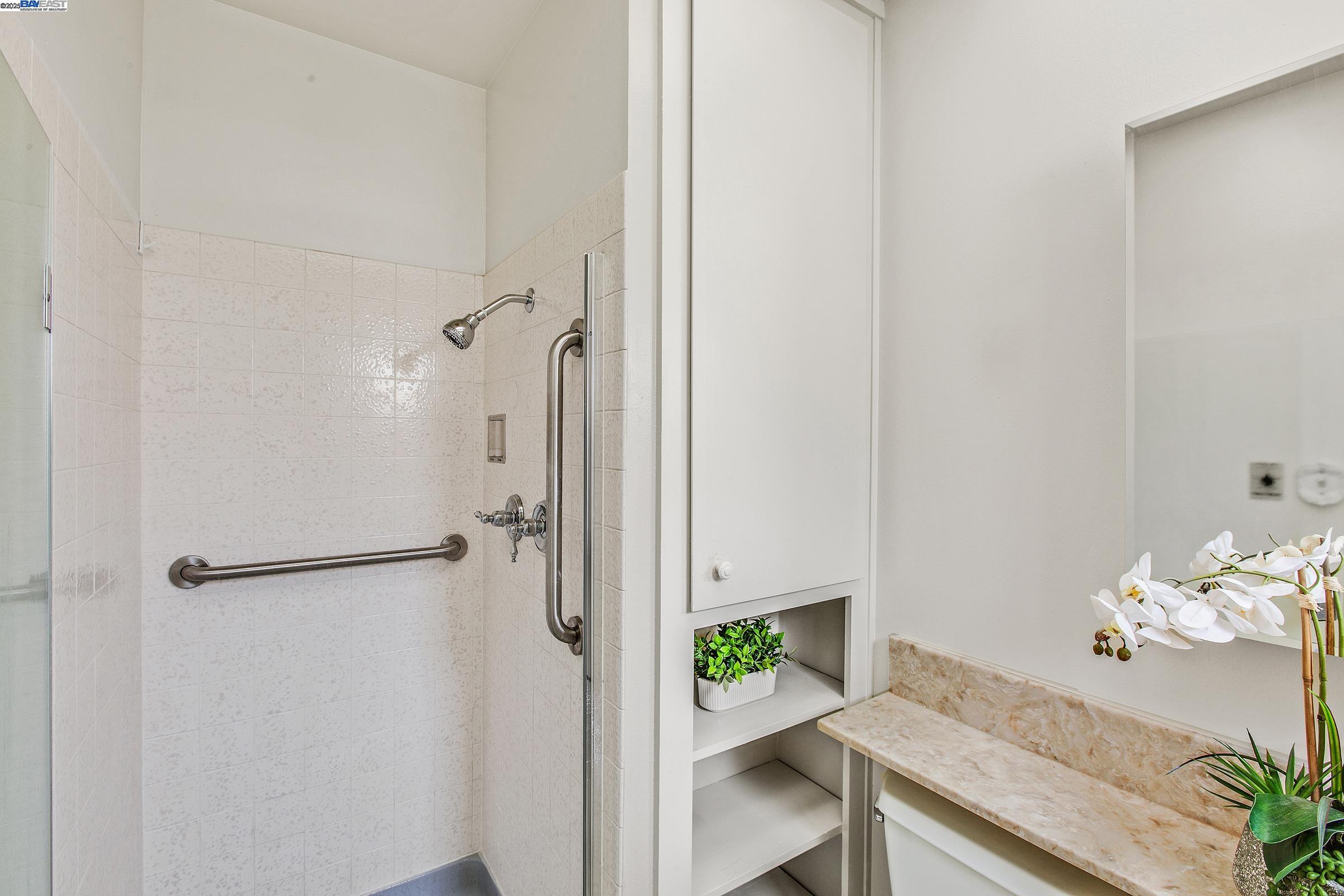 5423 Buchanan Plc, Fremont, California 94538, 4 Bedrooms Bedrooms, 7 Rooms Rooms,2 BathroomsBathrooms,Residential,For Sale,5423 Buchanan Plc,41099101
