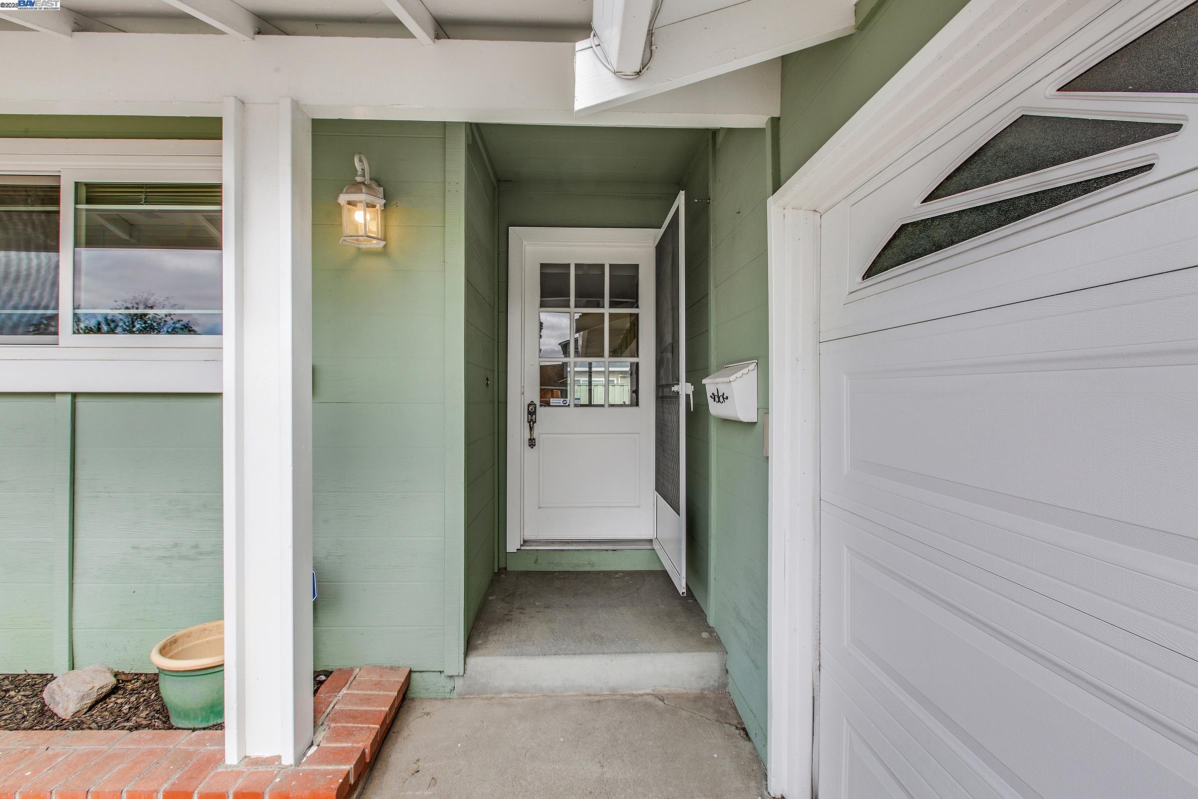 5423 Buchanan Plc, Fremont, California 94538, 4 Bedrooms Bedrooms, 7 Rooms Rooms,2 BathroomsBathrooms,Residential,For Sale,5423 Buchanan Plc,41099101