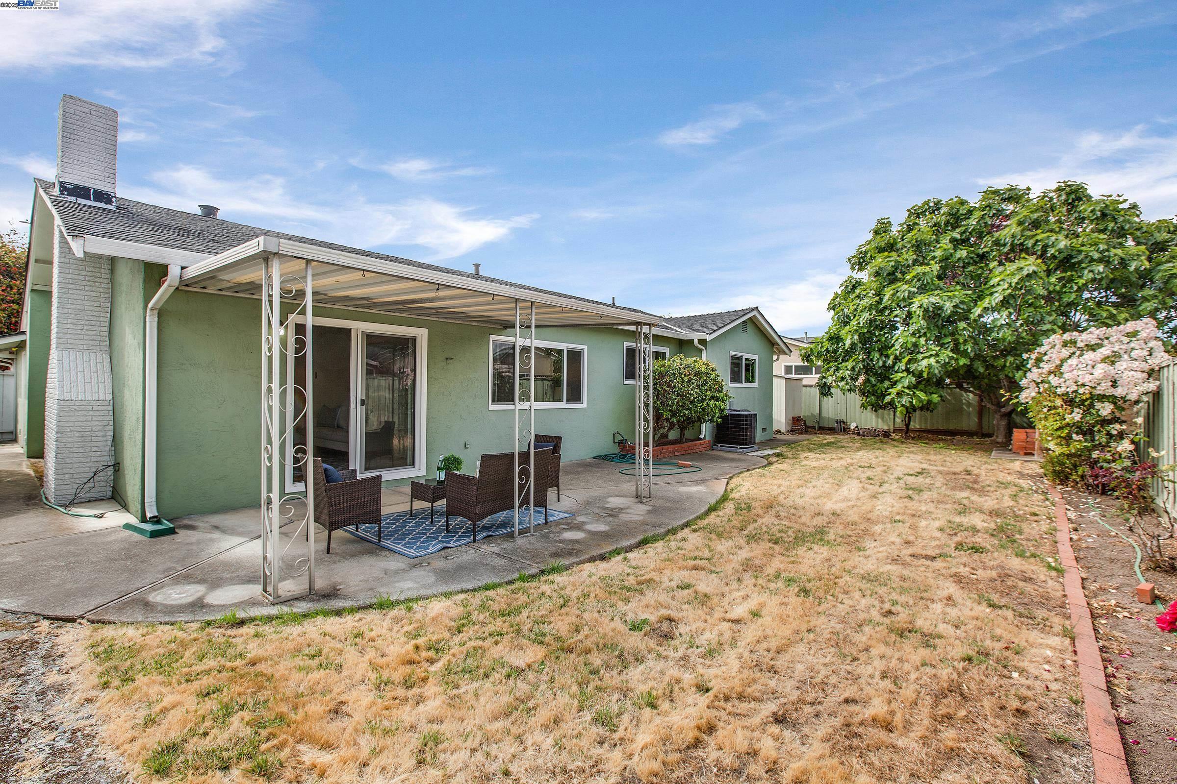5423 Buchanan Plc, Fremont, California 94538, 4 Bedrooms Bedrooms, 7 Rooms Rooms,2 BathroomsBathrooms,Residential,For Sale,5423 Buchanan Plc,41099101