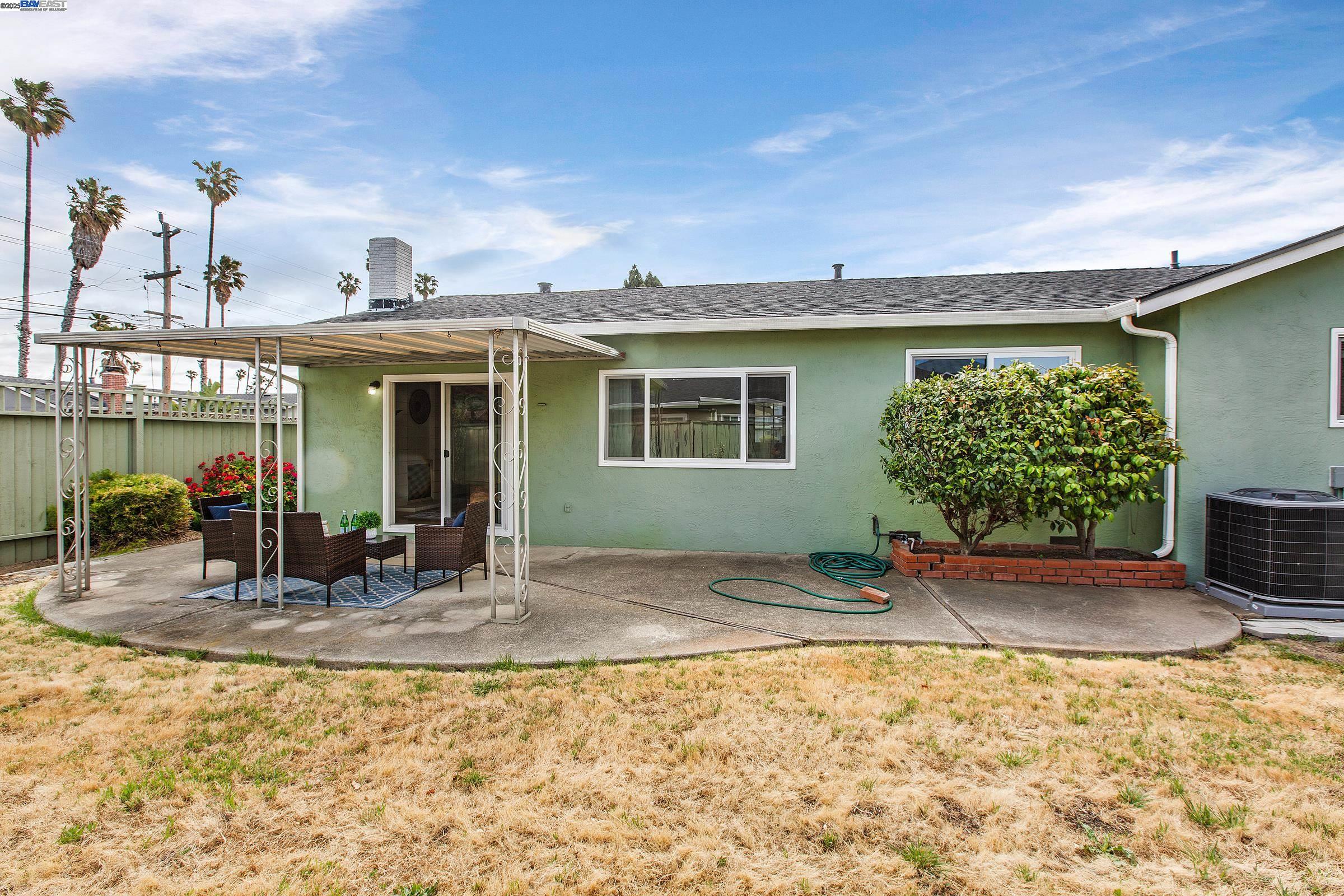 5423 Buchanan Plc, Fremont, California 94538, 4 Bedrooms Bedrooms, 7 Rooms Rooms,2 BathroomsBathrooms,Residential,For Sale,5423 Buchanan Plc,41099101