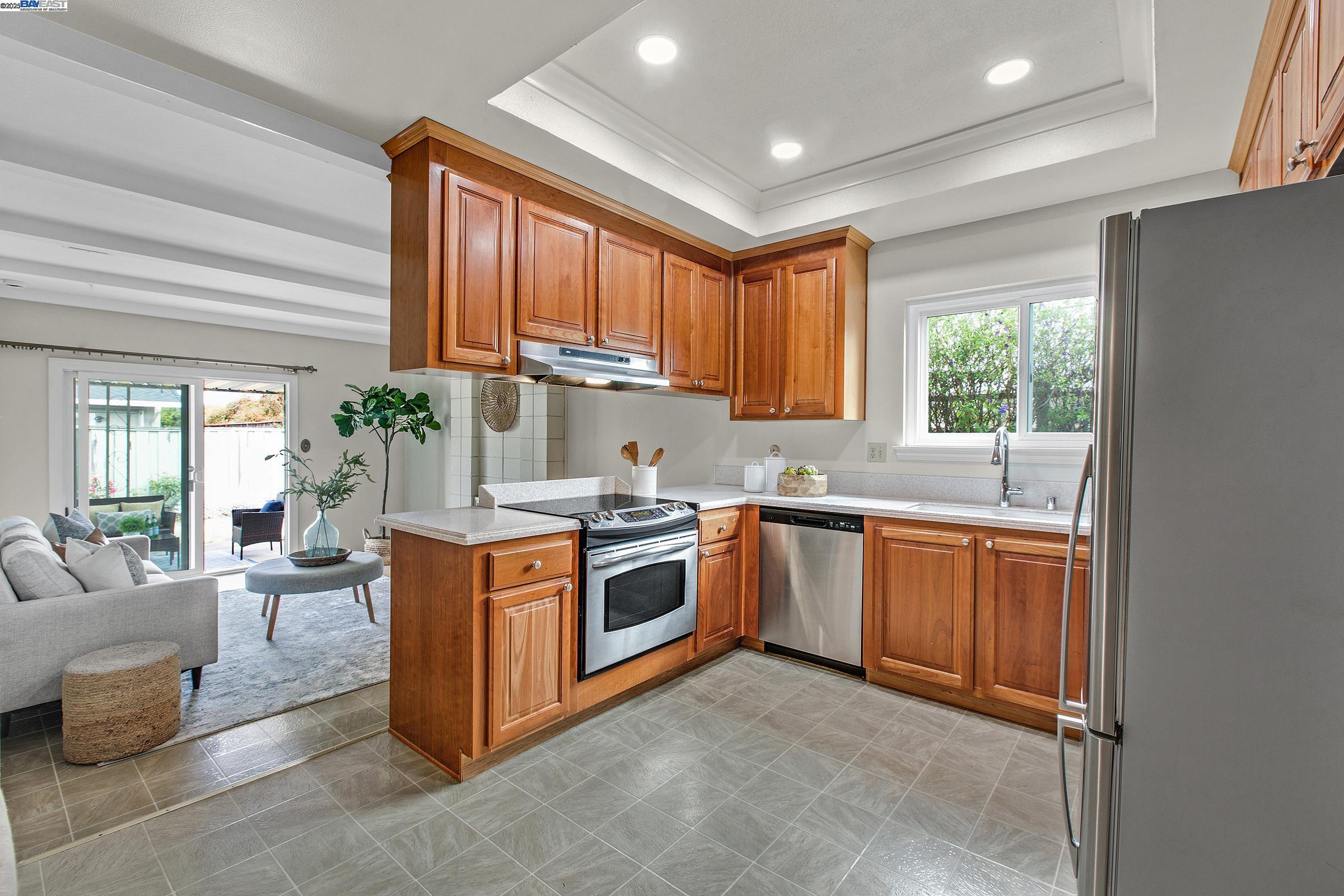 5423 Buchanan Plc, Fremont, California 94538, 4 Bedrooms Bedrooms, 7 Rooms Rooms,2 BathroomsBathrooms,Residential,For Sale,5423 Buchanan Plc,41099101