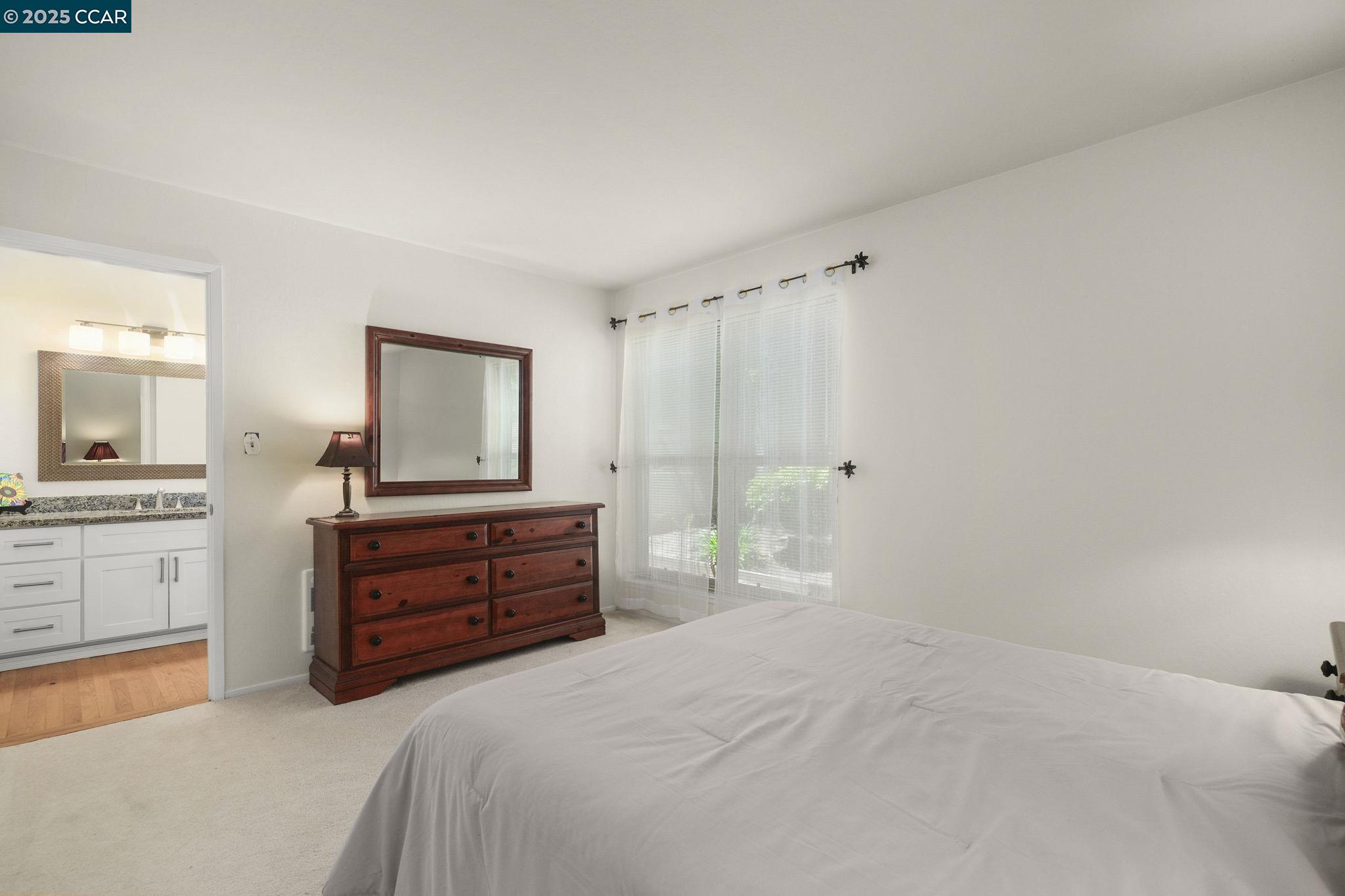 Photo #21: 41099107 Listing: Photo #21