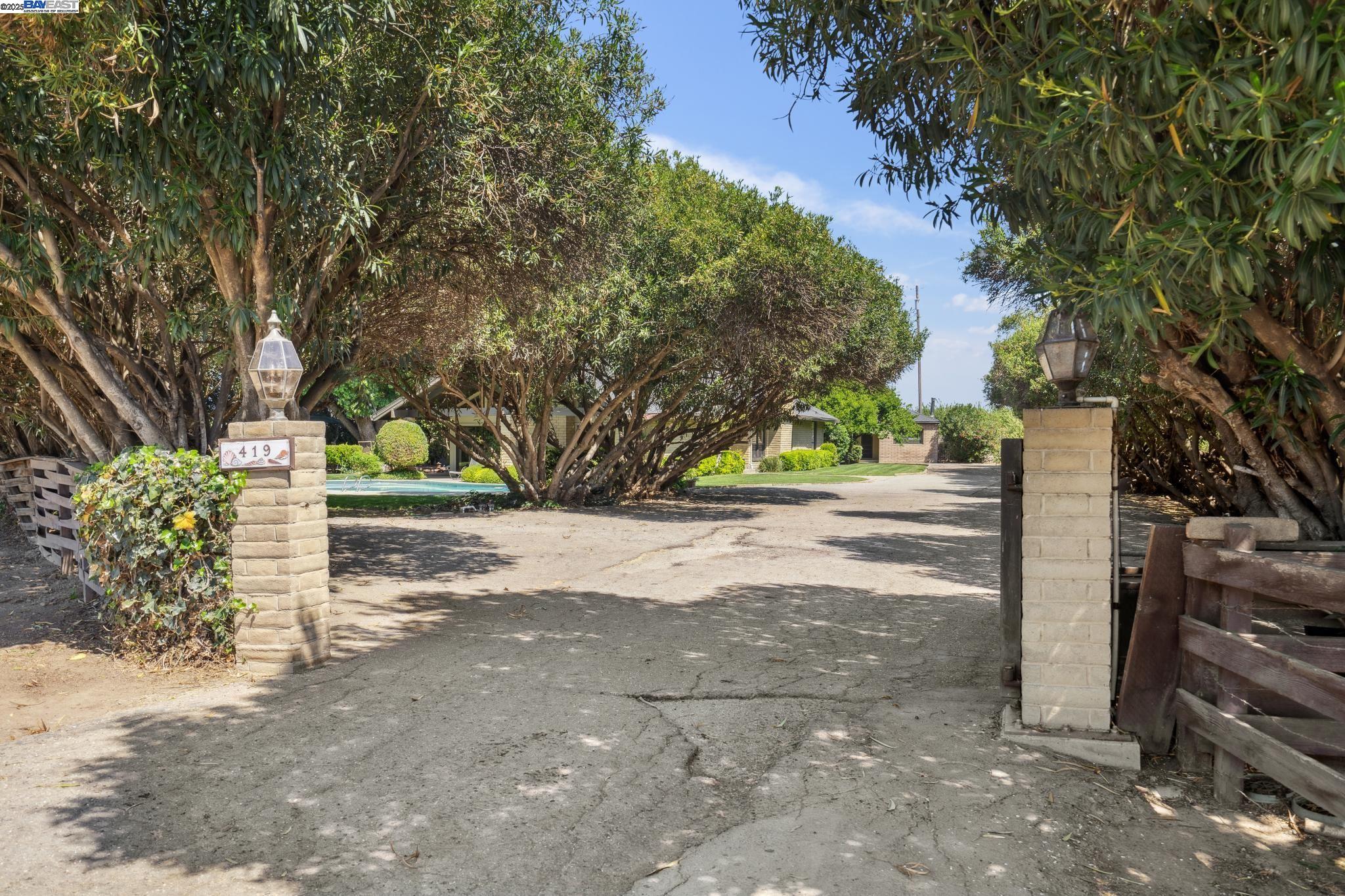Detail Gallery Image 2 of 60 For 419 Burkhard Rd, Patterson,  CA 95363 - 4 Beds | 3 Baths