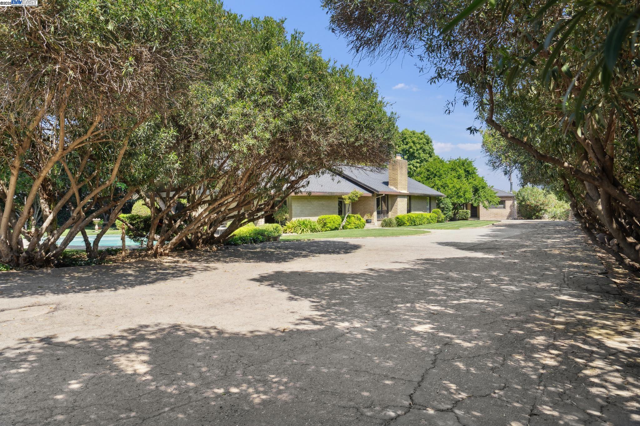 Detail Gallery Image 3 of 60 For 419 Burkhard Rd, Patterson,  CA 95363 - 4 Beds | 3 Baths