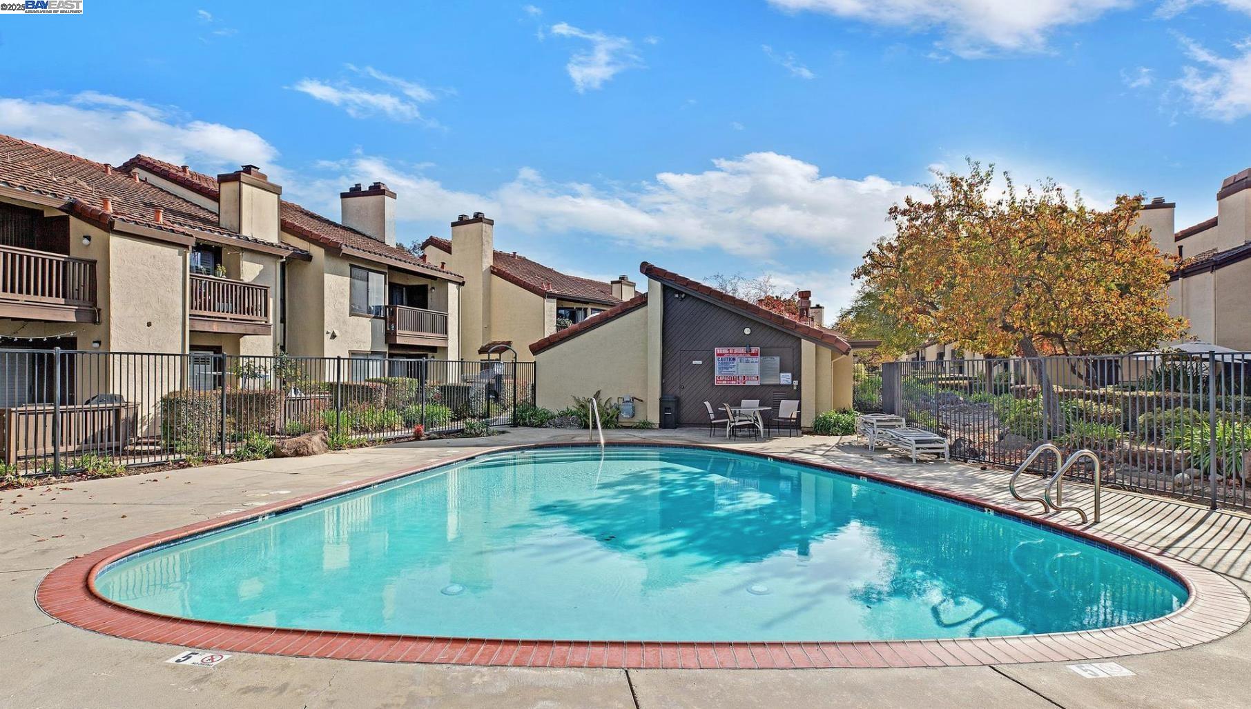 Photo #12: 41099128 Listing: Photo #12