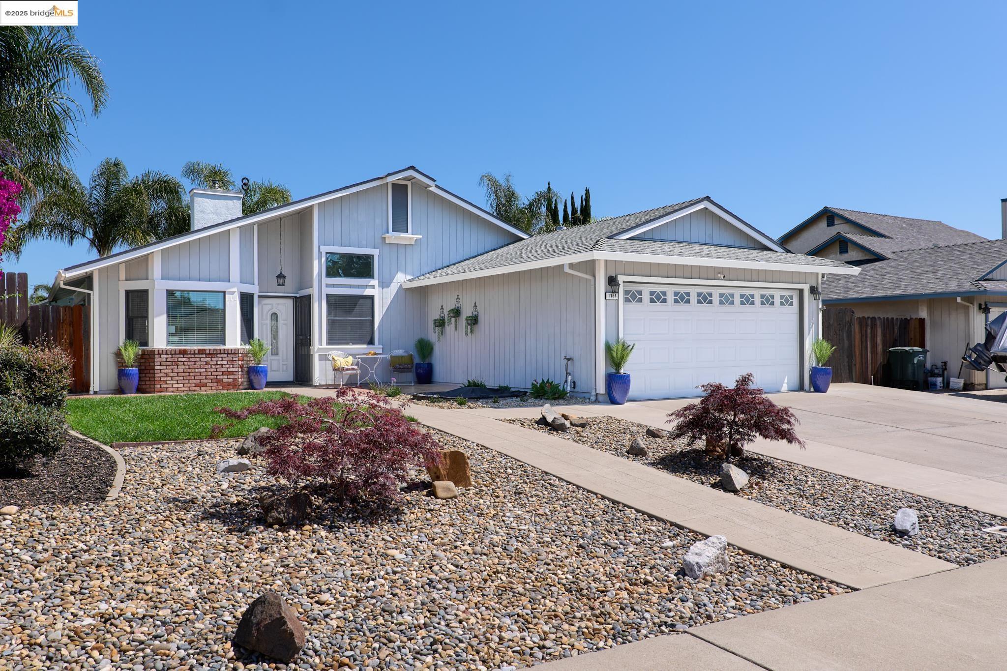 Detail Gallery Image 1 of 1 For 1764 Hemlock Ct, Oakley,  CA 94561 - 3 Beds | 2 Baths