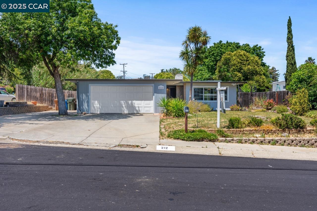 Detail Gallery Image 1 of 1 For 212 Towers Dr, Pacheco,  CA 94553 - 3 Beds | 2 Baths
