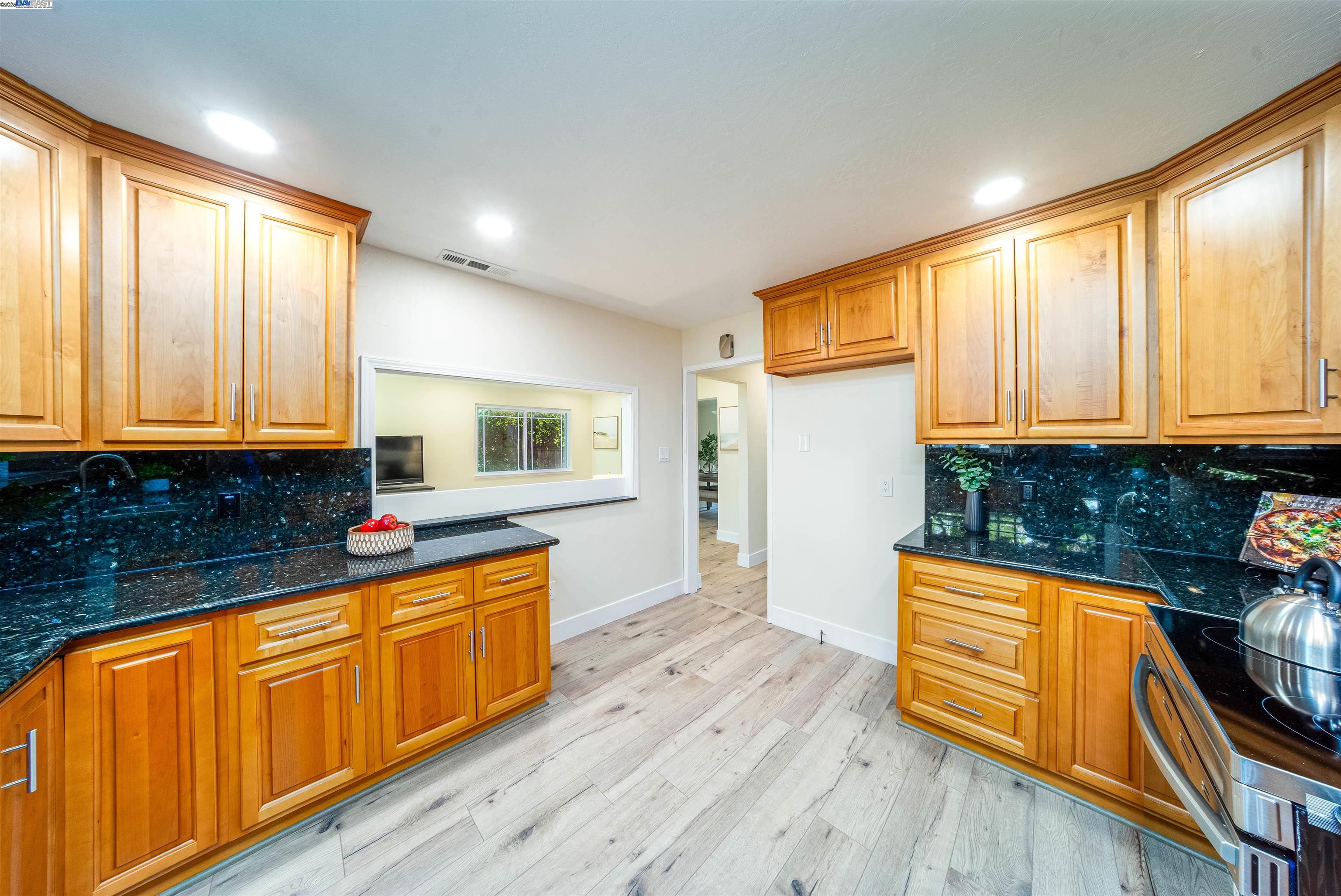4677 Piper St, Fremont, California 94538, 4 Bedrooms Bedrooms, 7 Rooms Rooms,3 BathroomsBathrooms,Residential,For Sale,4677 Piper St,41099149