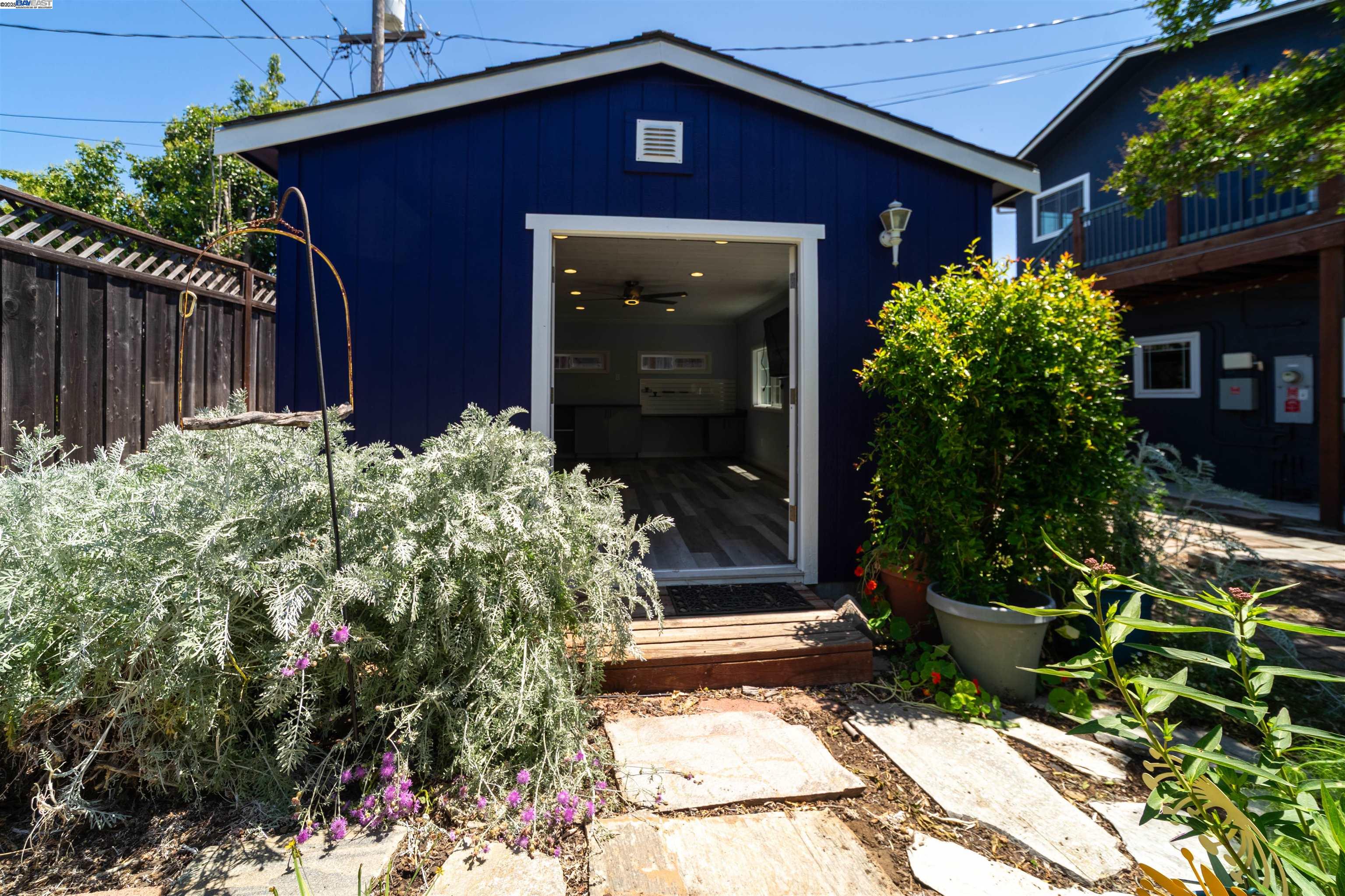 4677 Piper St, Fremont, California 94538, 4 Bedrooms Bedrooms, 7 Rooms Rooms,3 BathroomsBathrooms,Residential,For Sale,4677 Piper St,41099149