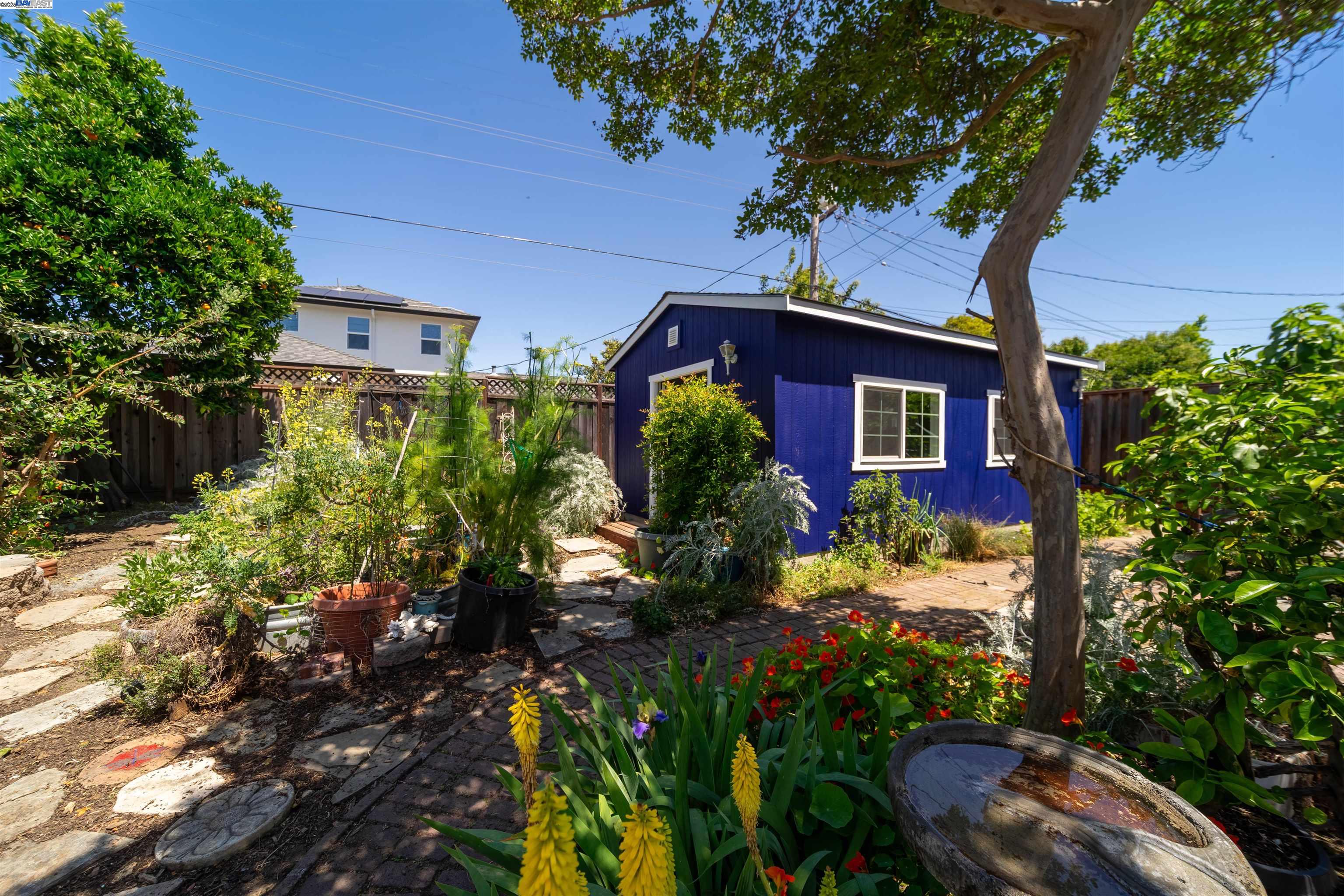 4677 Piper St, Fremont, California 94538, 4 Bedrooms Bedrooms, 7 Rooms Rooms,3 BathroomsBathrooms,Residential,For Sale,4677 Piper St,41099149
