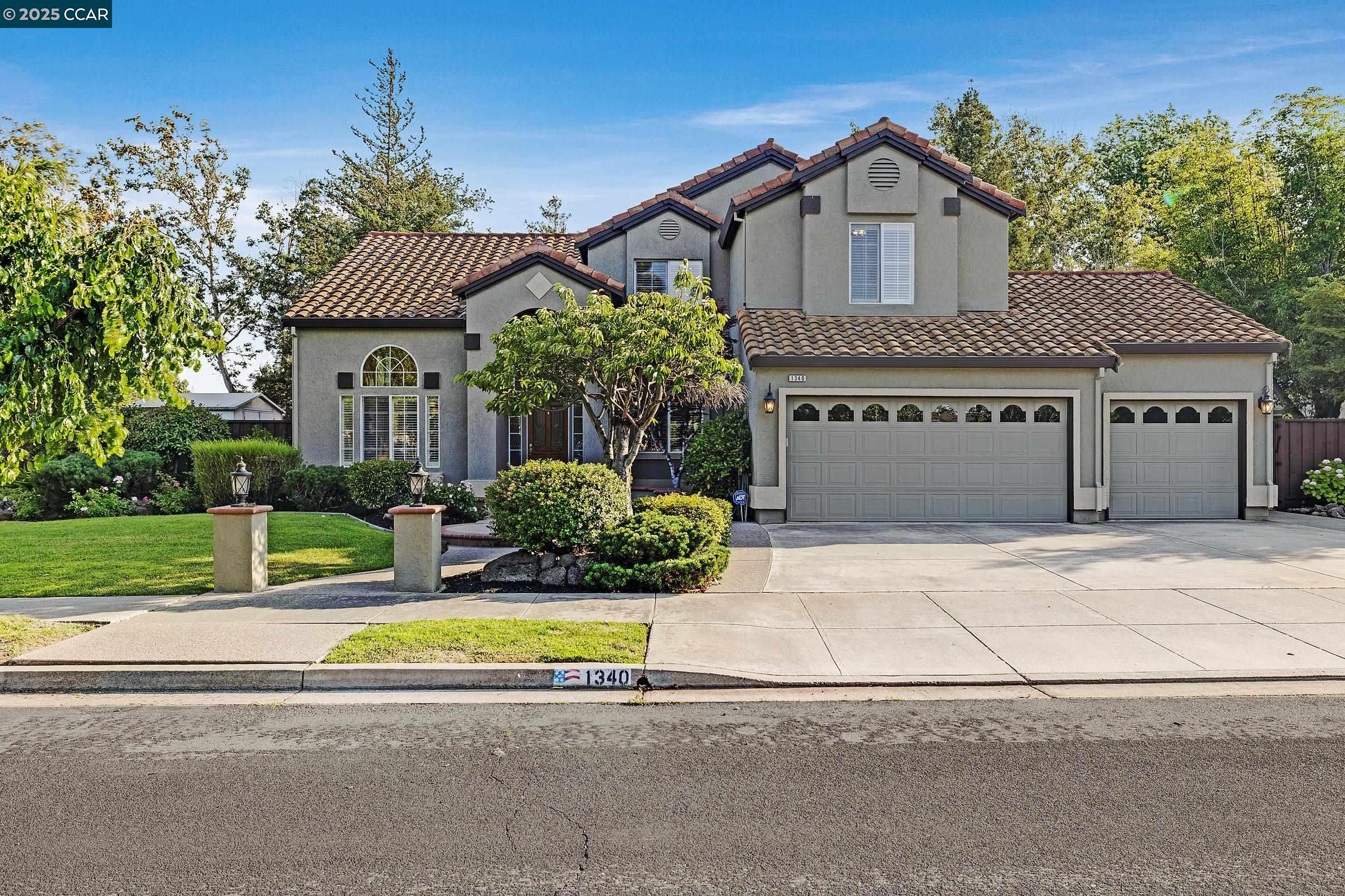 Detail Gallery Image 1 of 1 For 1340 Breakwater Way, Brentwood,  CA 94513 - 5 Beds | 3 Baths