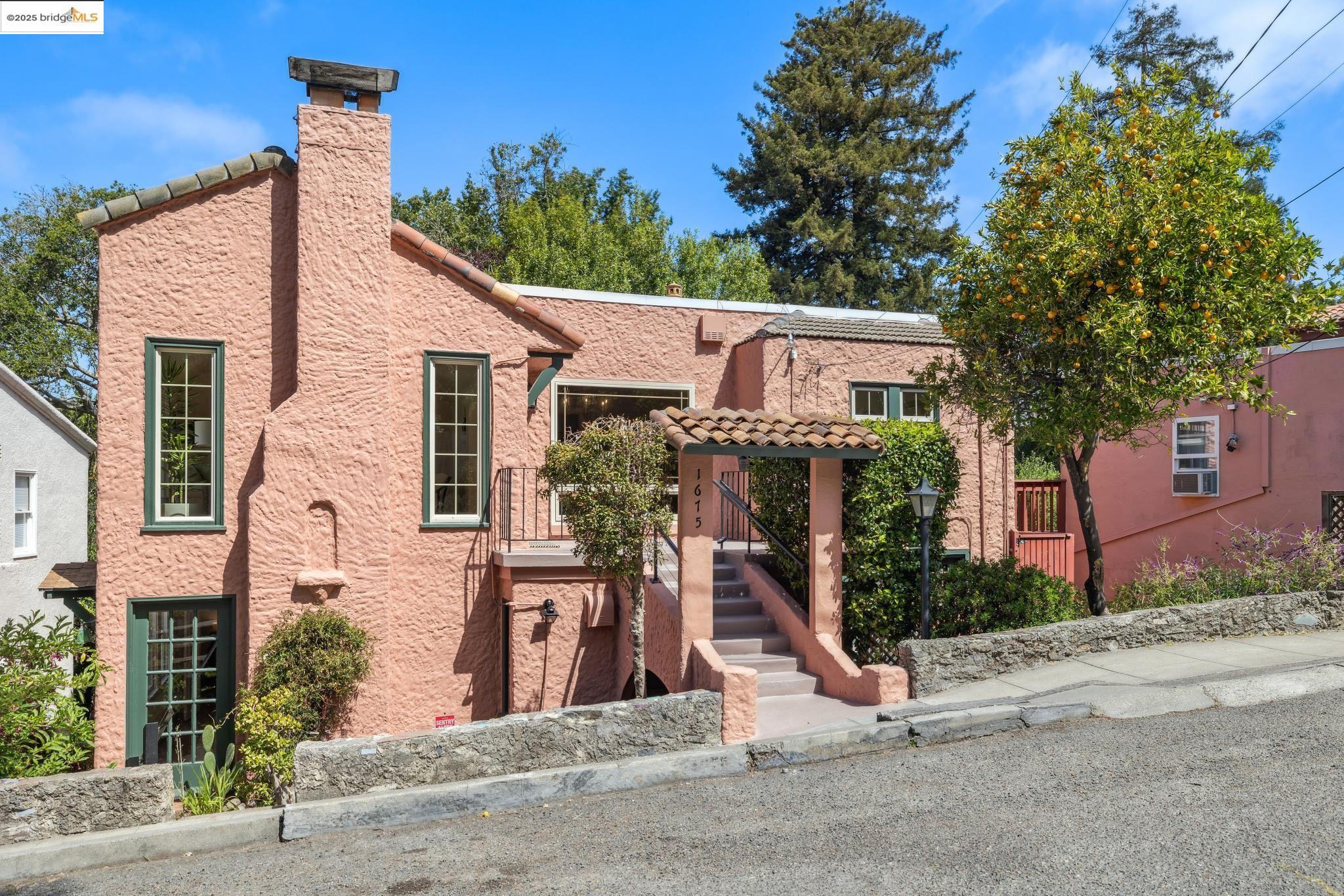 Detail Gallery Image 1 of 1 For 1675 Visalia Ave, Berkeley,  CA 94707 - – Beds | – Baths