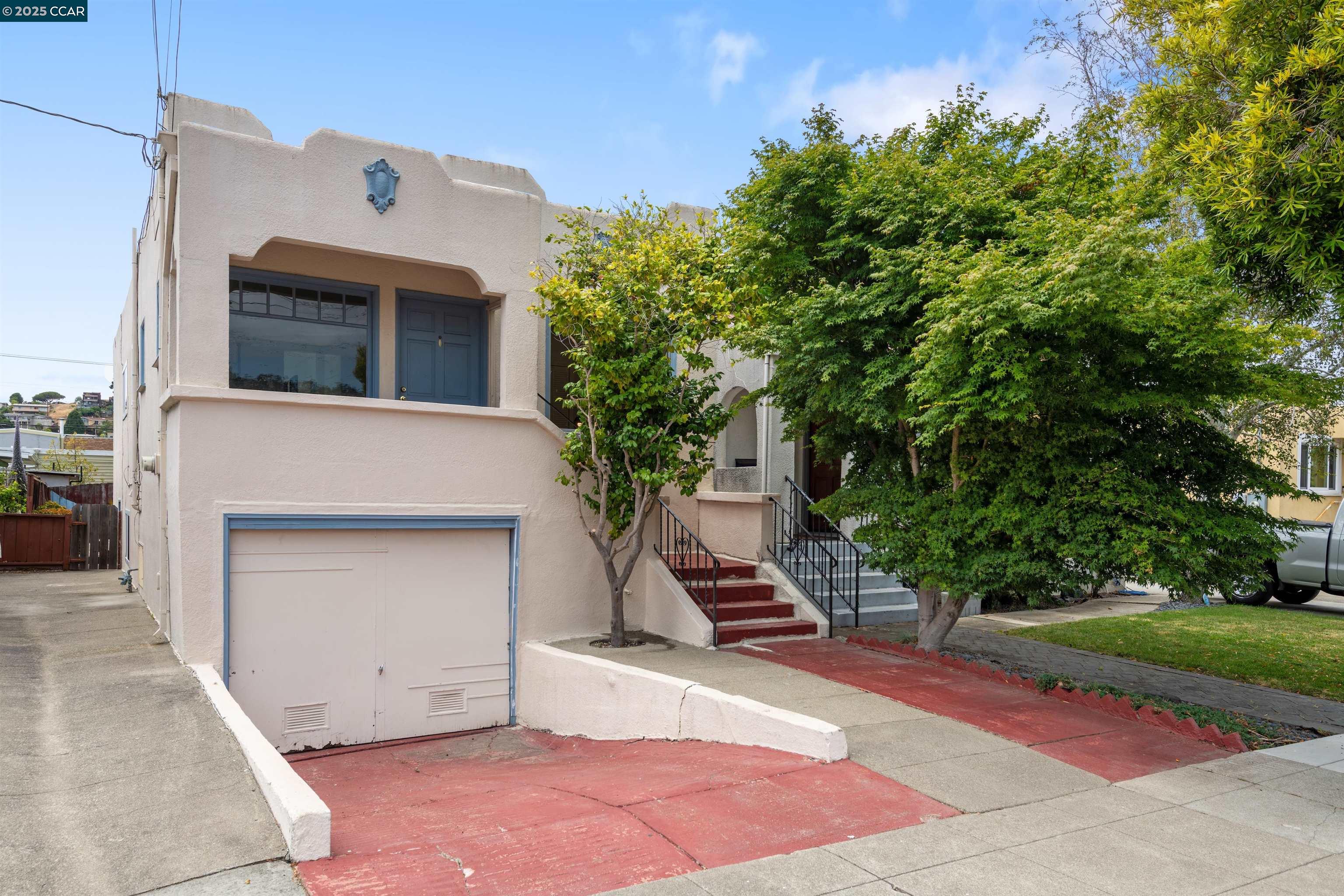 Detail Gallery Image 1 of 1 For 708 Cornell Ave, Albany,  CA 94706 - 2 Beds | 1/1 Baths