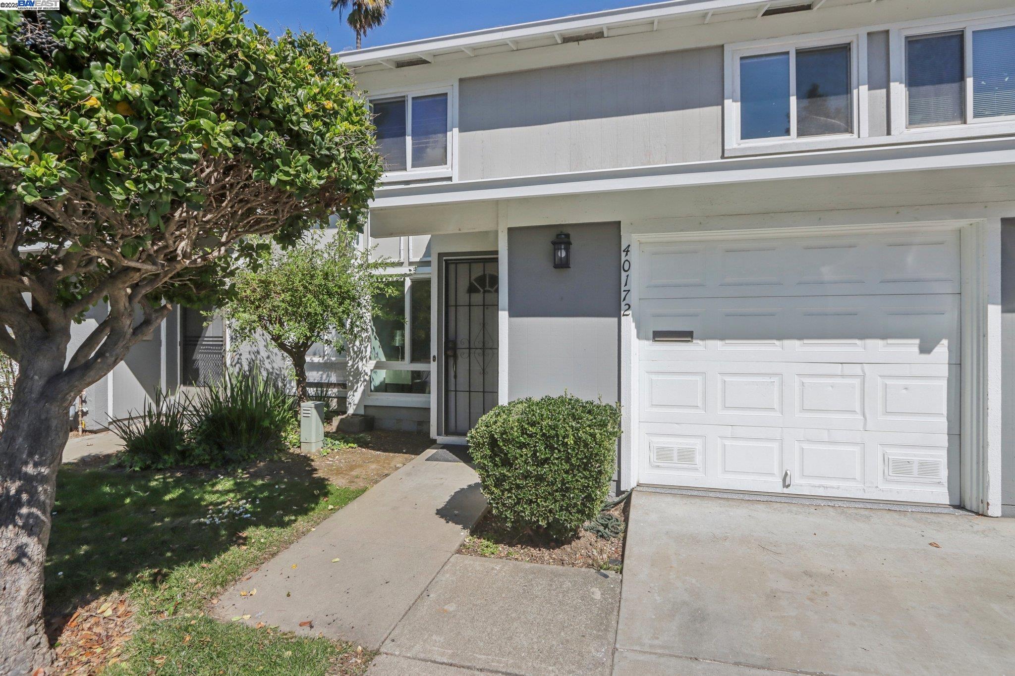 MLS: 41099172 Condo For Sale