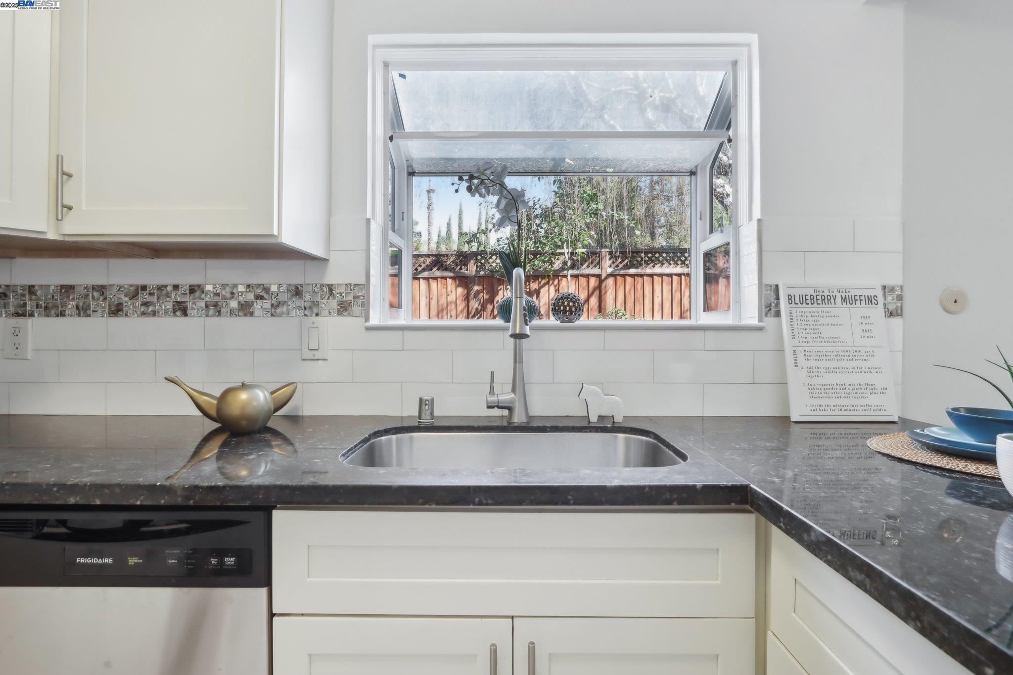 Photo #15: 41099172 Listing: Photo #15