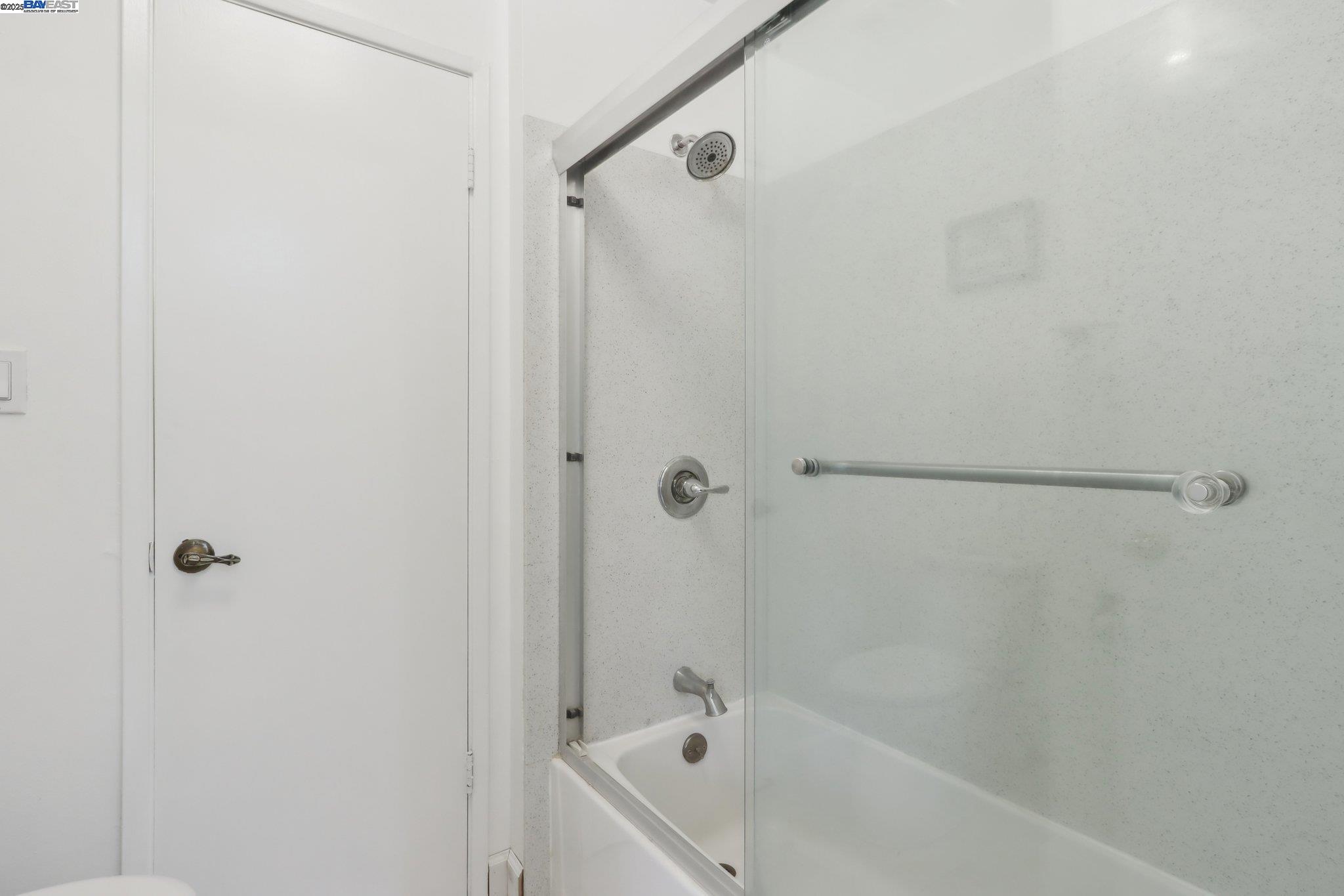 Photo #23: 41099172 Listing: Photo #23