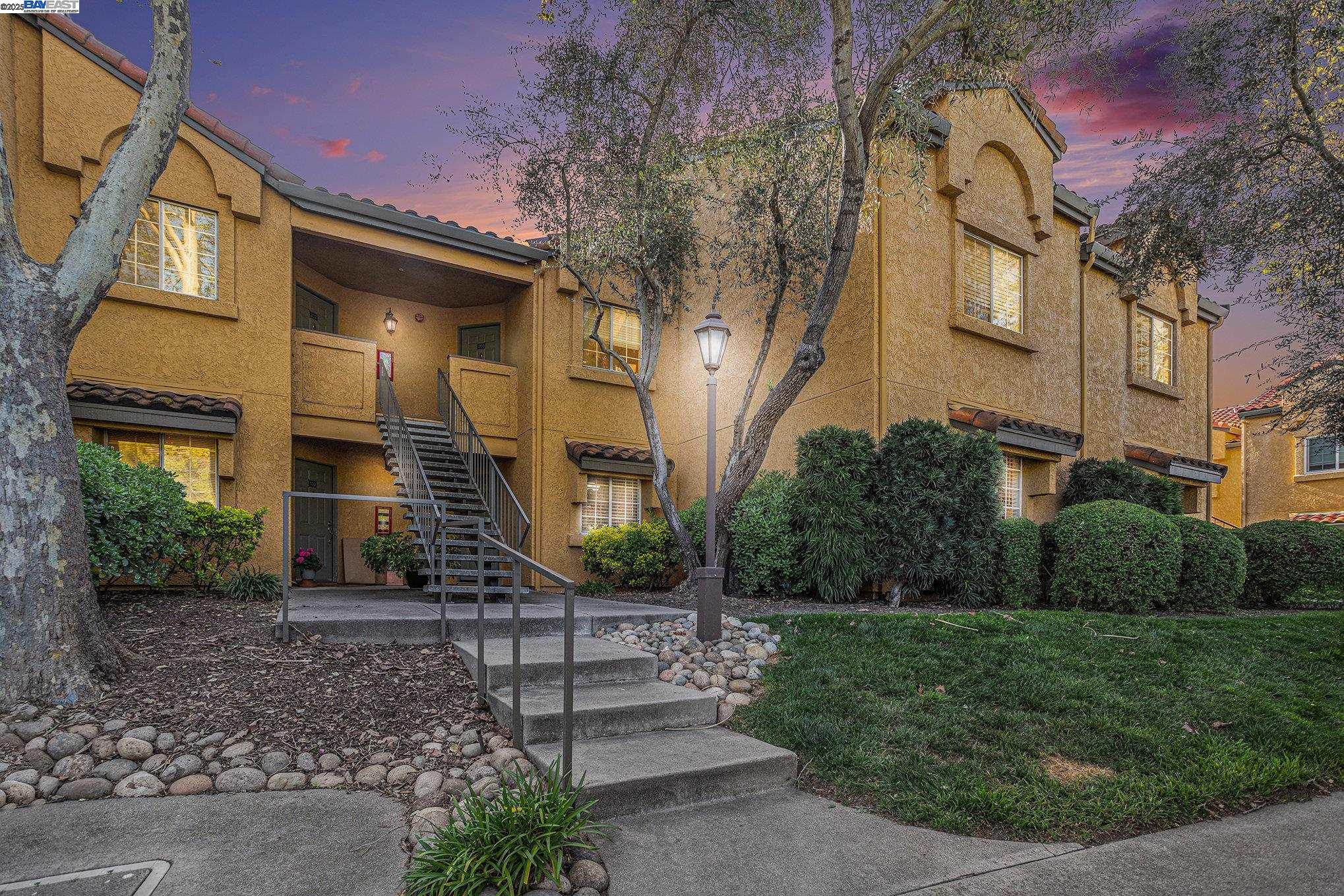 MLS: 41099197 Condo For Sale