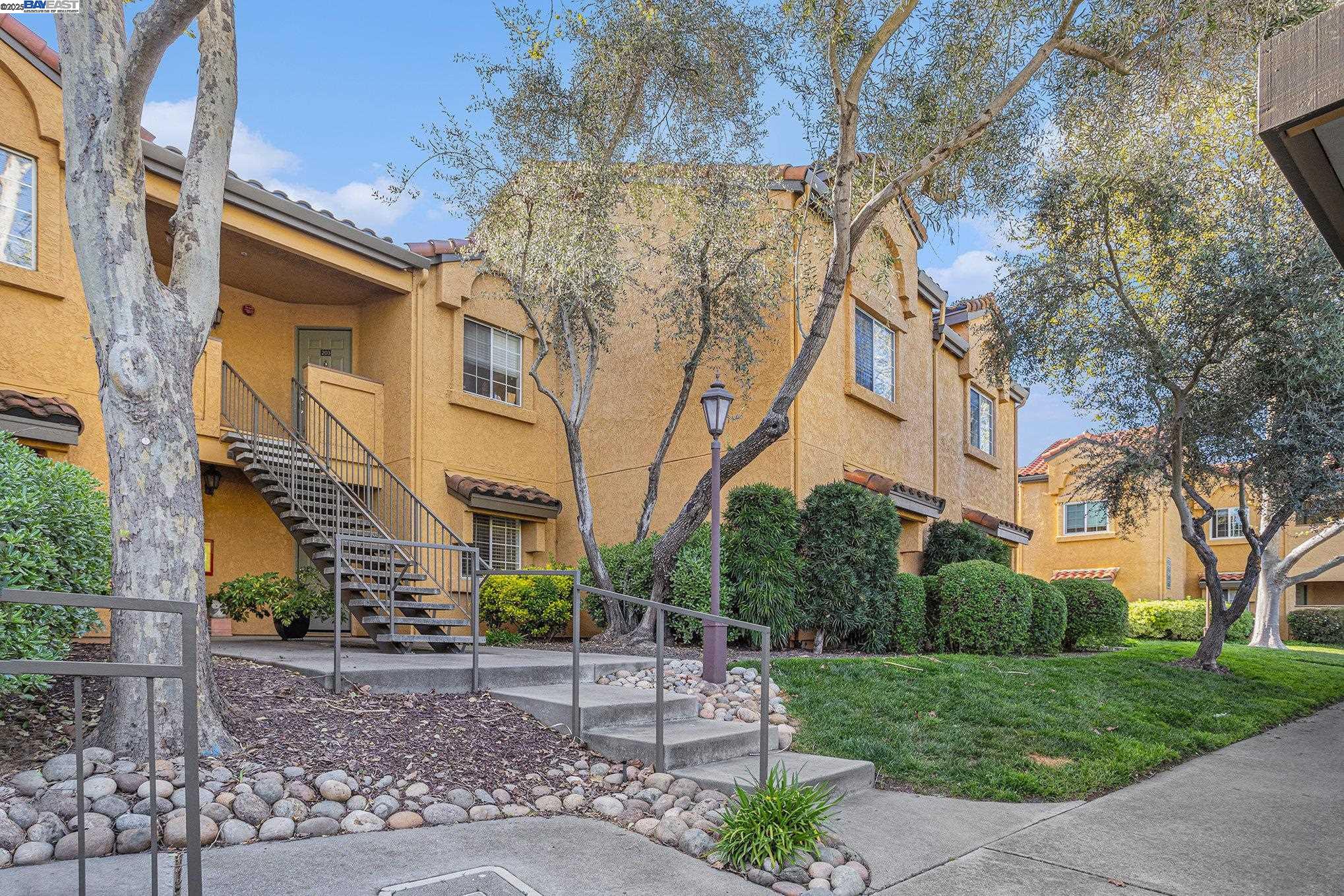 Photo #2: 41099197 Listing 