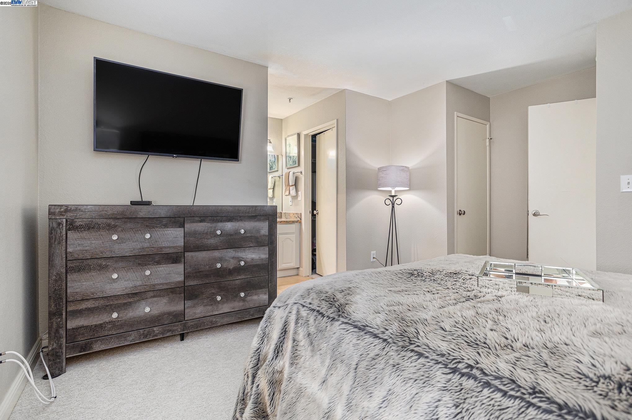 Photo #12: 41099197 Listing: Photo #12