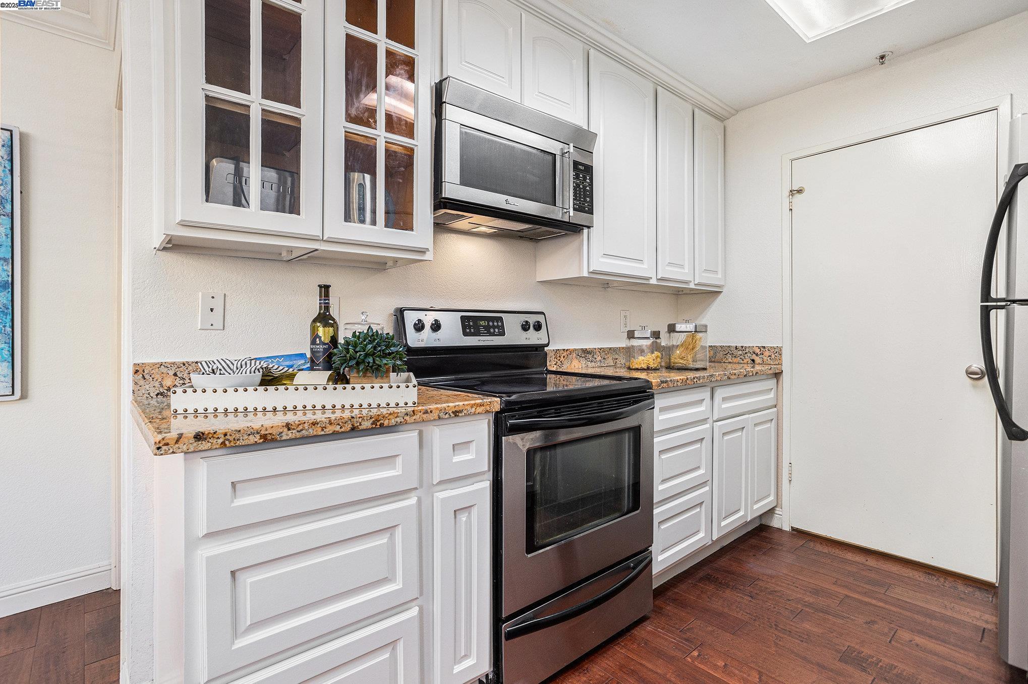 Photo #8: 41099197 Listing: Photo #8