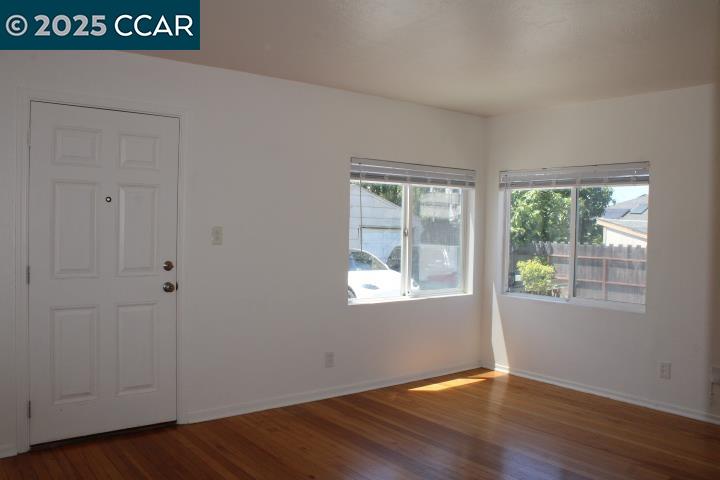 Detail Gallery Image 2 of 22 For 835 33rd St #837,  Richmond,  CA 94804 - 2 Beds | 1 Baths