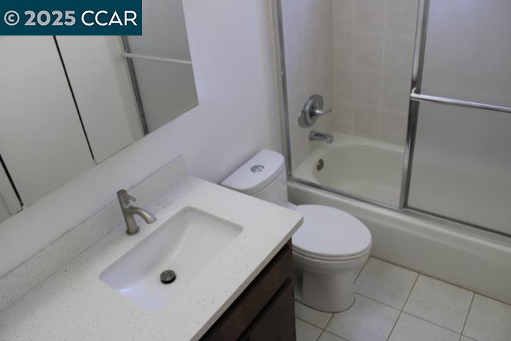 Detail Gallery Image 10 of 22 For 835 33rd St #837,  Richmond,  CA 94804 - 2 Beds | 1 Baths