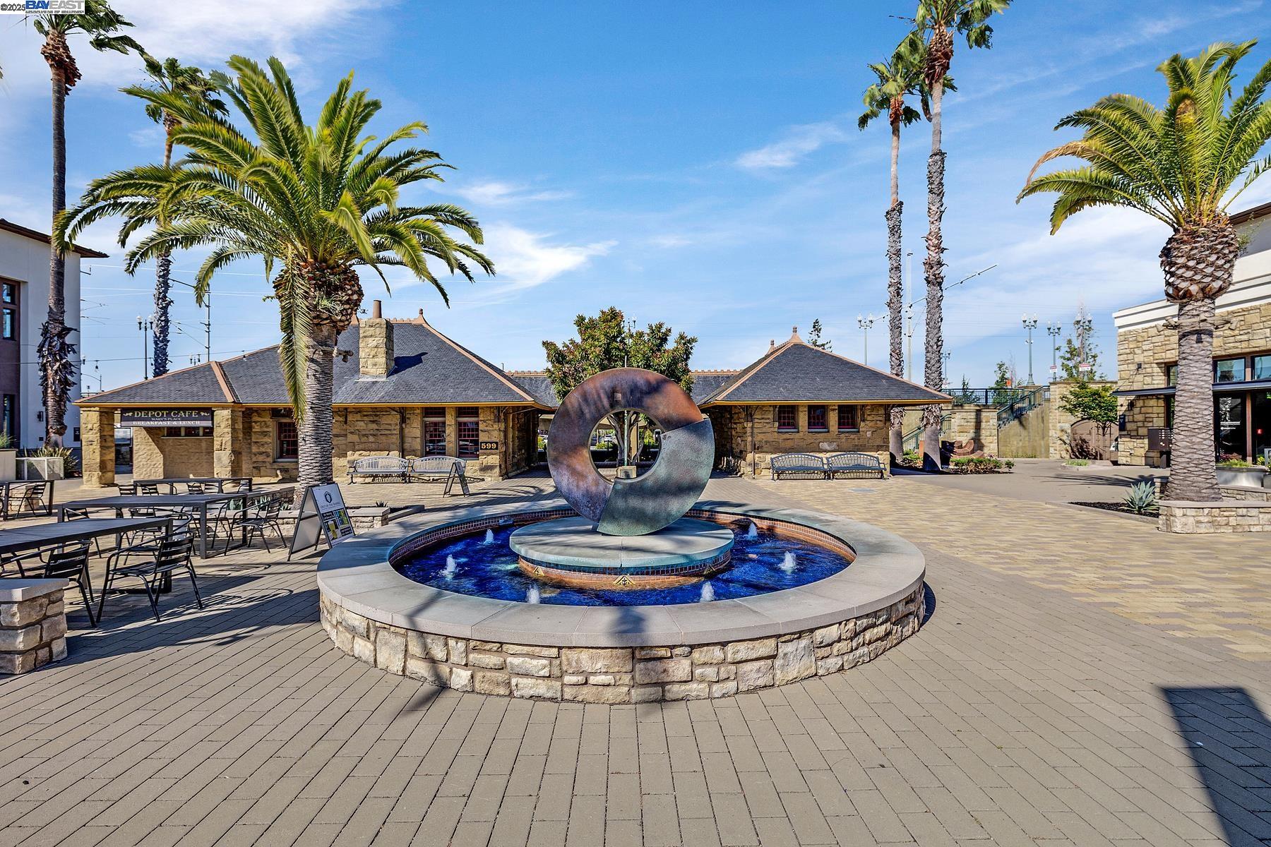 Detail Gallery Image 51 of 60 For 520 El Camino Real #202,  San Carlos,  CA 94070 - 2 Beds | 2 Baths