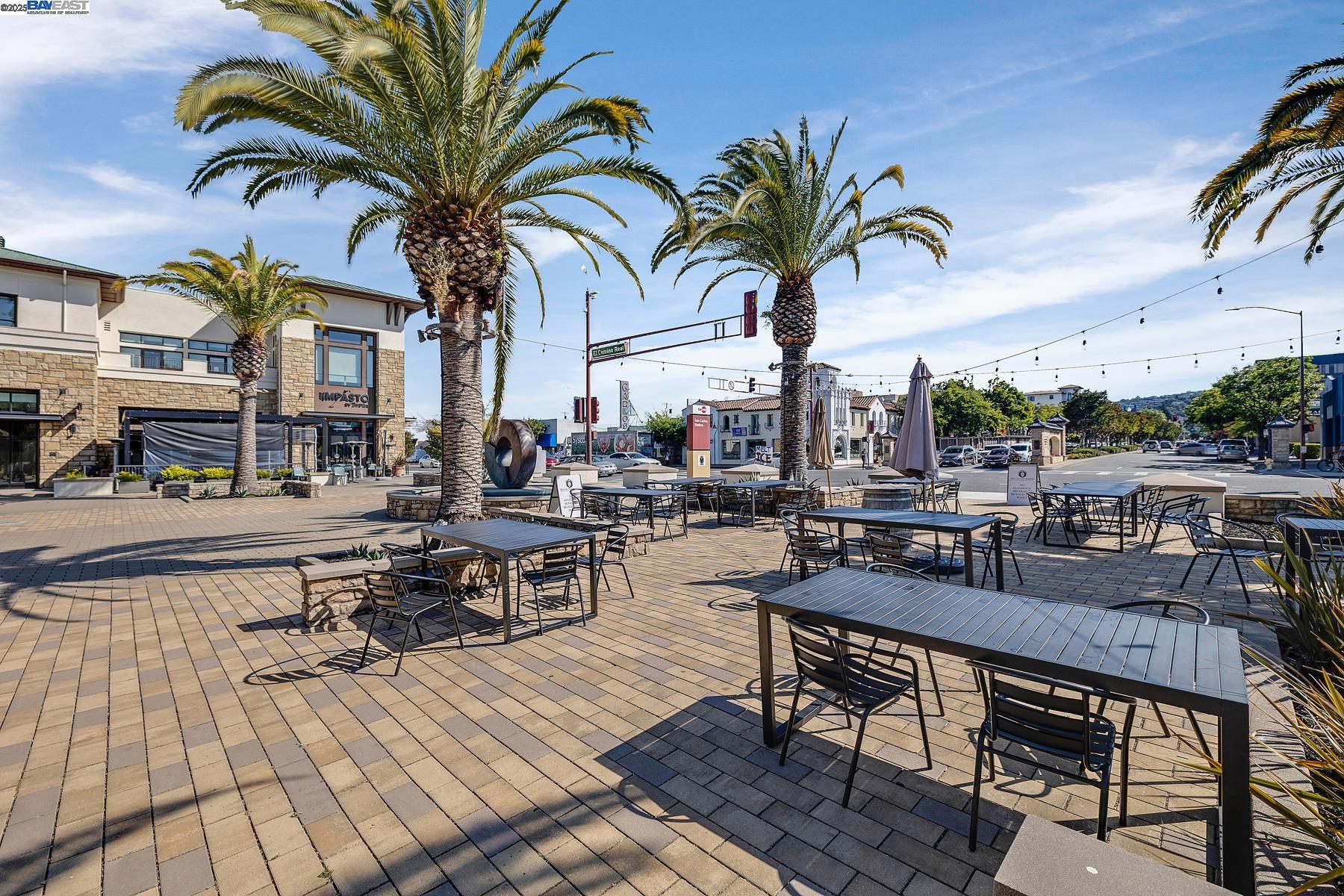 Detail Gallery Image 54 of 60 For 520 El Camino Real #202,  San Carlos,  CA 94070 - 2 Beds | 2 Baths