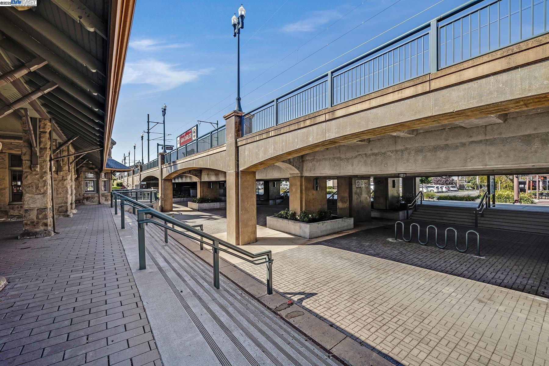 Detail Gallery Image 55 of 60 For 520 El Camino Real #202,  San Carlos,  CA 94070 - 2 Beds | 2 Baths
