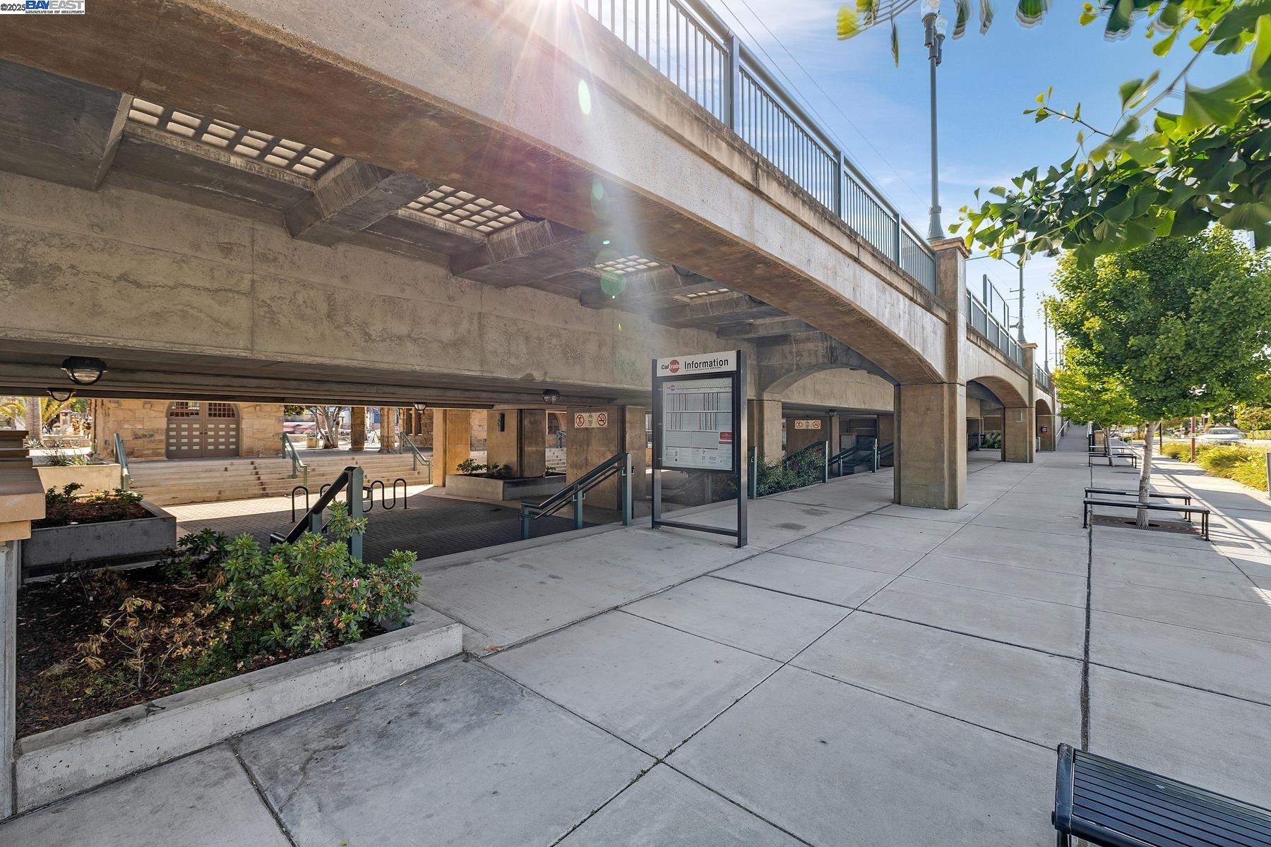 Detail Gallery Image 58 of 60 For 520 El Camino Real #202,  San Carlos,  CA 94070 - 2 Beds | 2 Baths