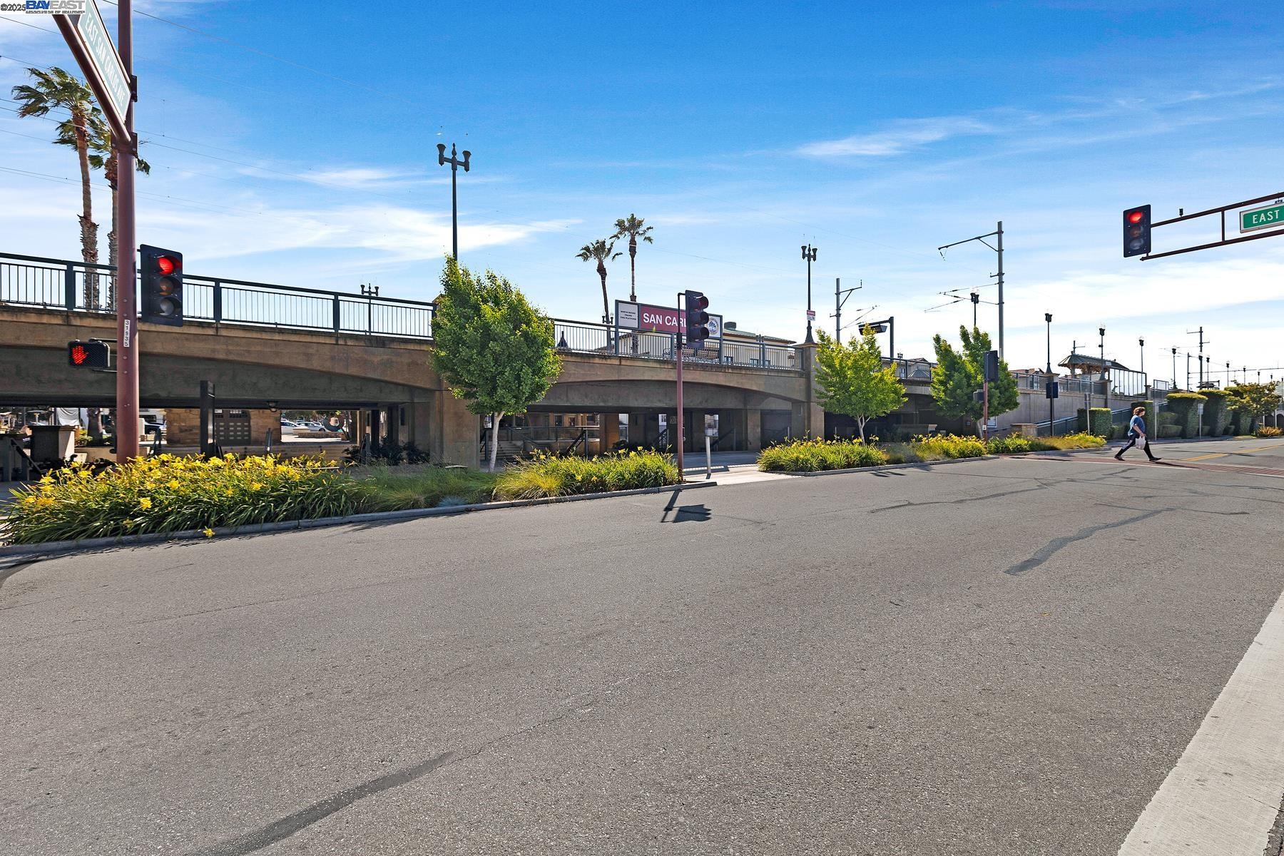 Detail Gallery Image 59 of 60 For 520 El Camino Real #202,  San Carlos,  CA 94070 - 2 Beds | 2 Baths