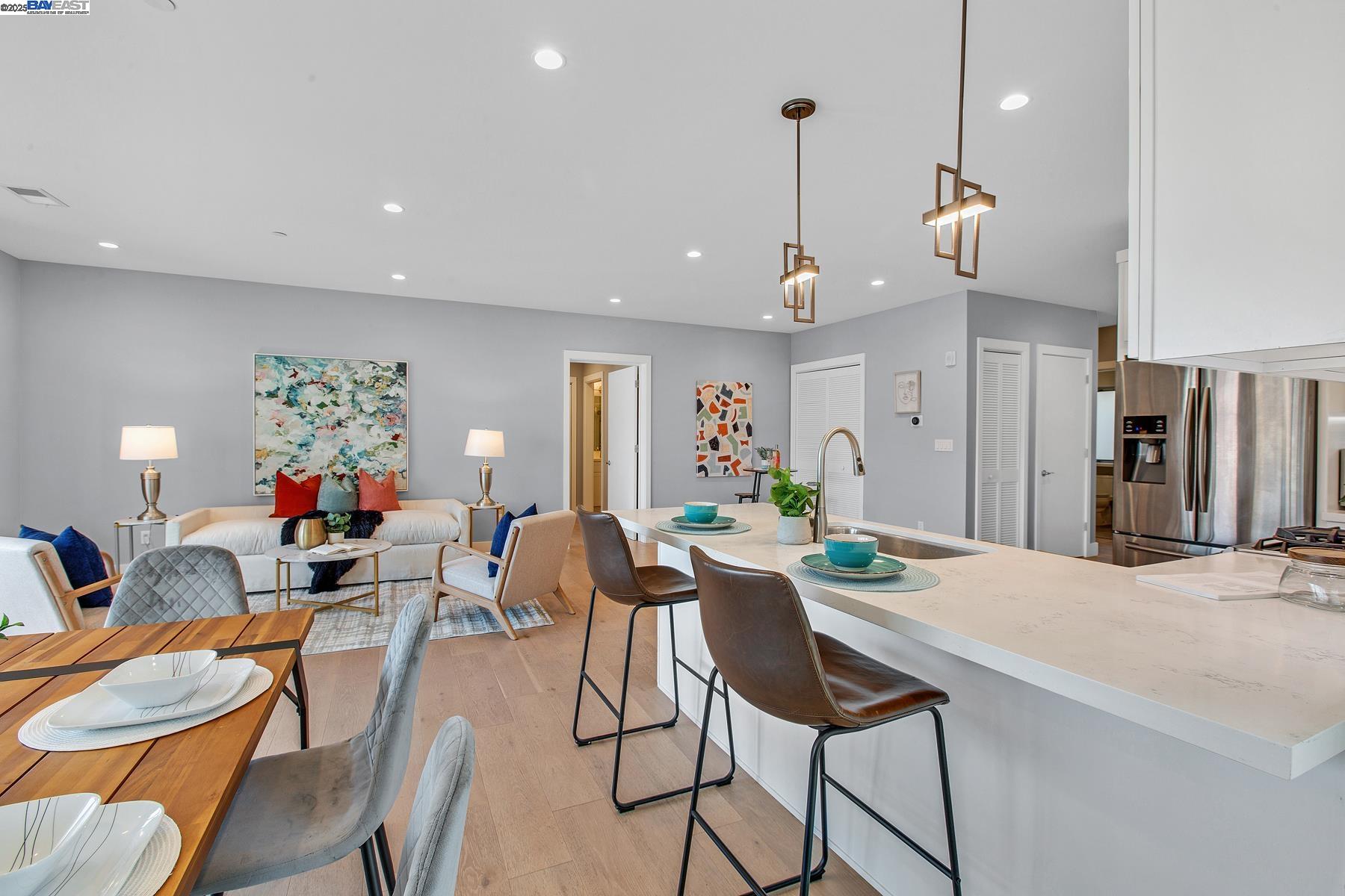Detail Gallery Image 23 of 60 For 520 El Camino Real #308,  San Carlos,  CA 94070 - 3 Beds | 2 Baths
