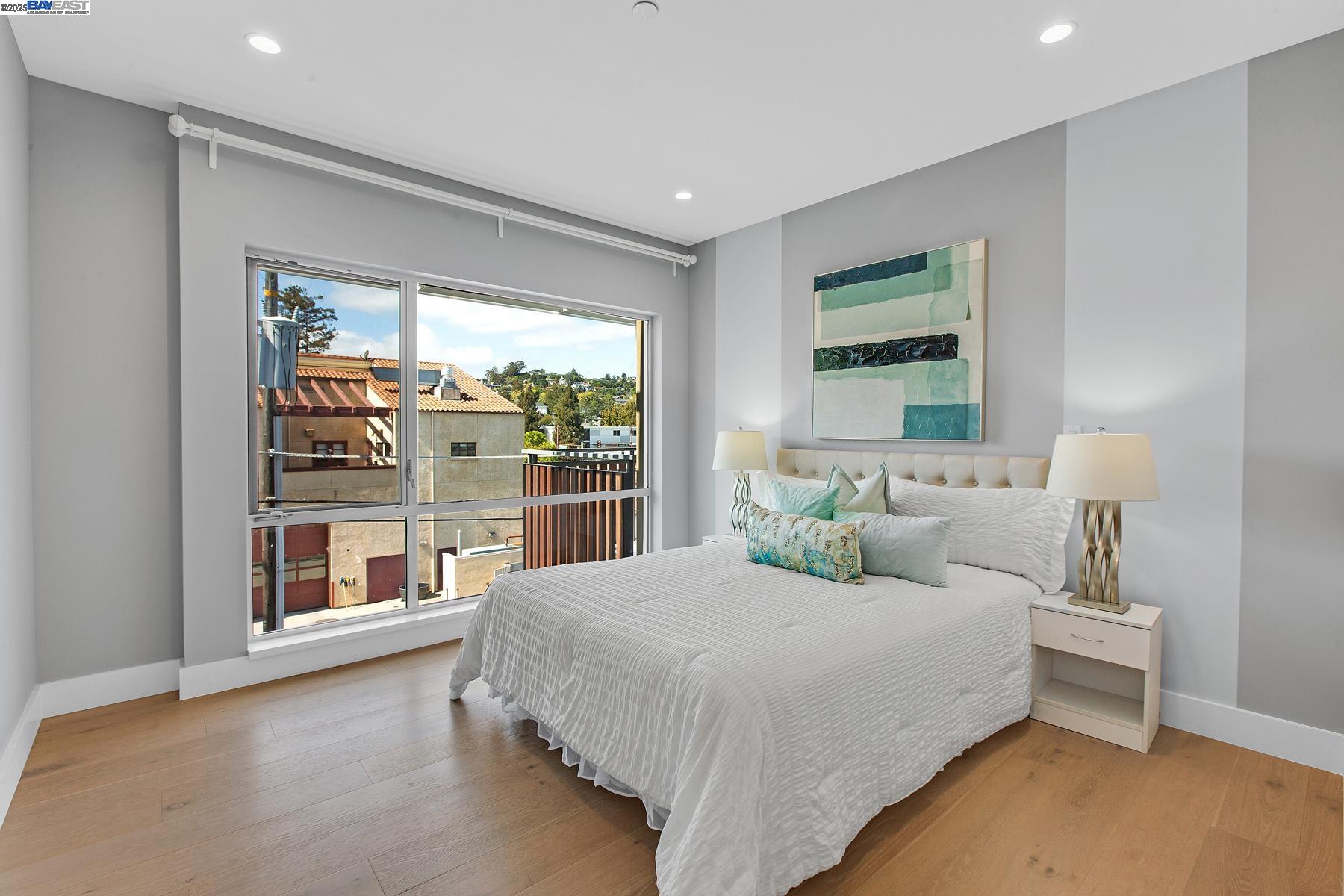 Detail Gallery Image 30 of 60 For 520 El Camino Real #308,  San Carlos,  CA 94070 - 3 Beds | 2 Baths