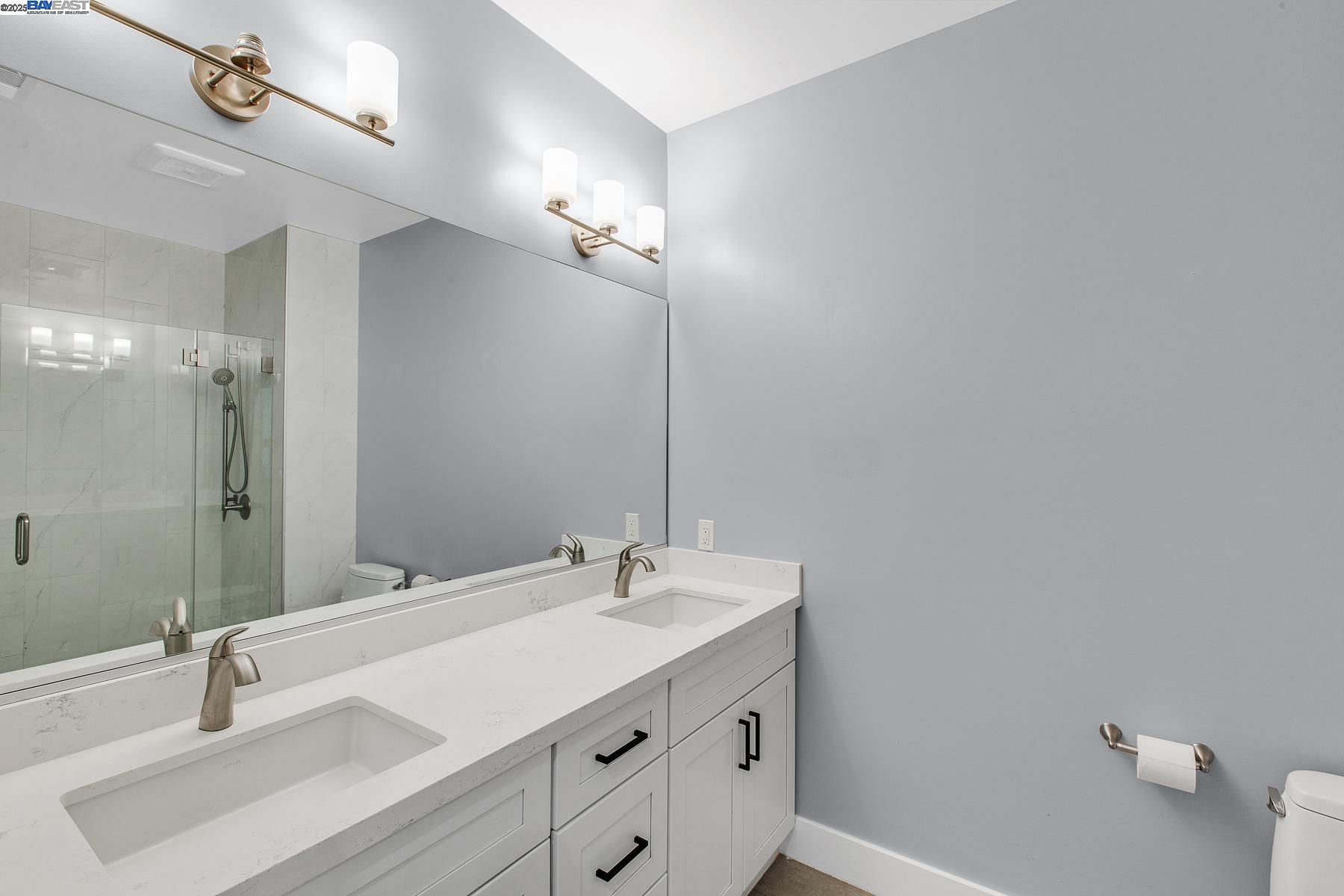 Detail Gallery Image 32 of 60 For 520 El Camino Real #308,  San Carlos,  CA 94070 - 3 Beds | 2 Baths