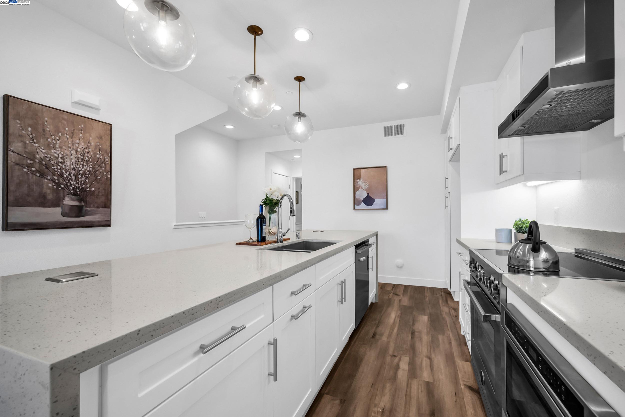 Detail Gallery Image 12 of 40 For 107 Silang St, Daly City,  CA 94014 - 4 Beds | 4 Baths