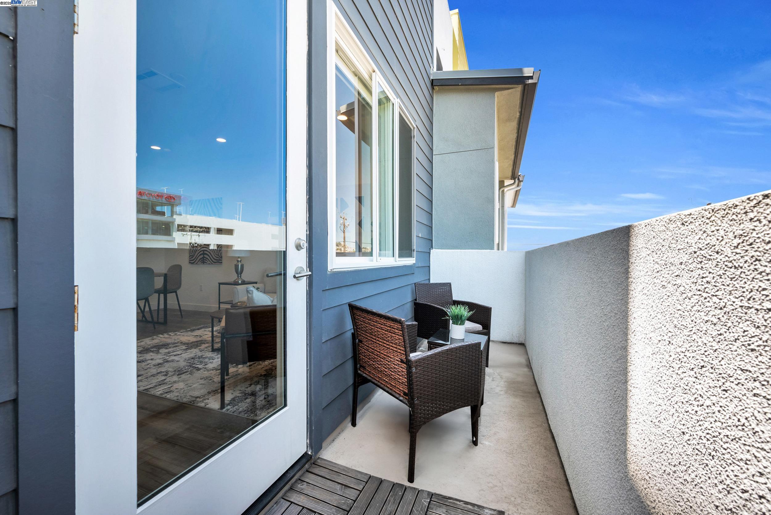 Detail Gallery Image 18 of 40 For 107 Silang St, Daly City,  CA 94014 - 4 Beds | 4 Baths
