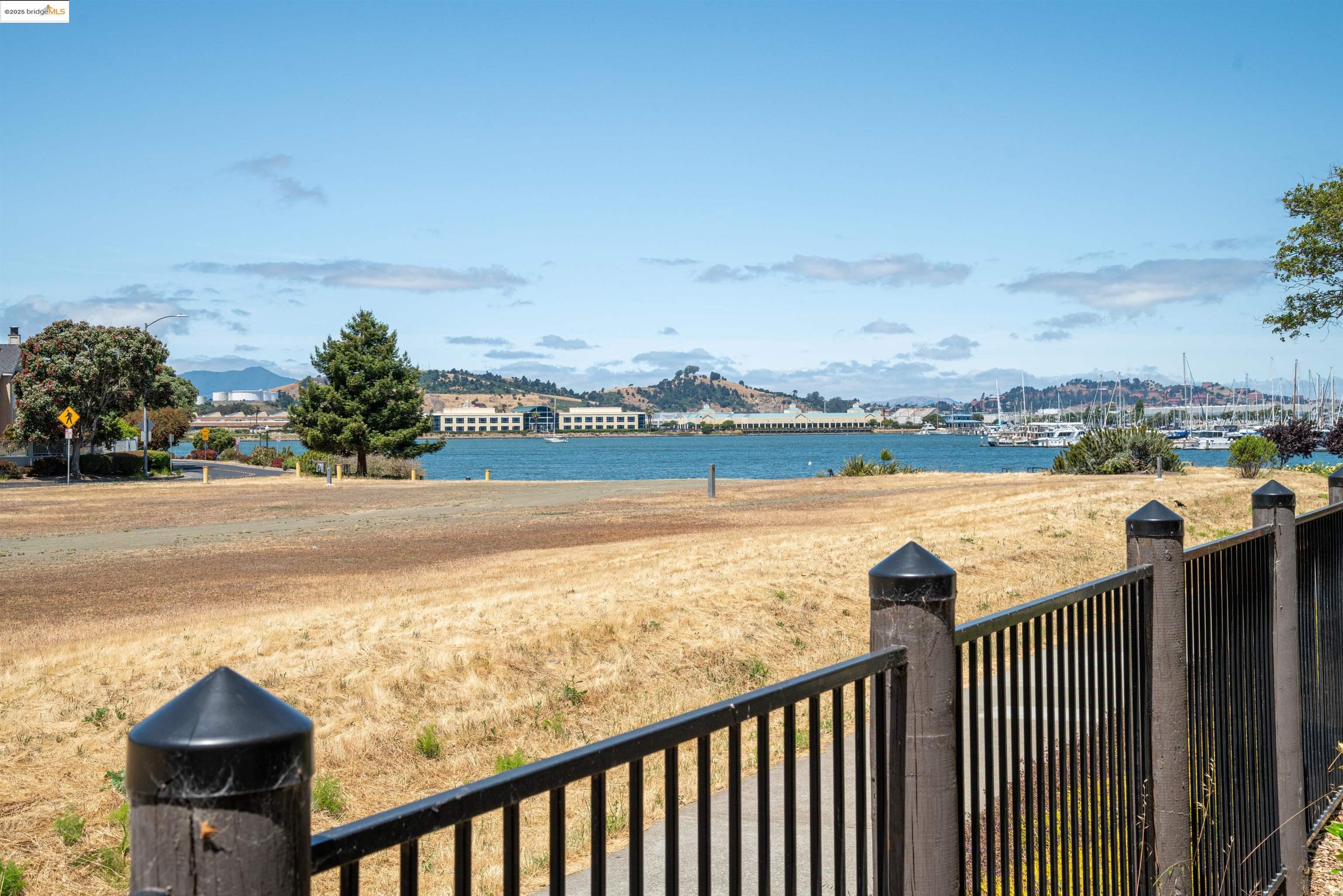 Photo #16: 41099217 Listing: Photo #16