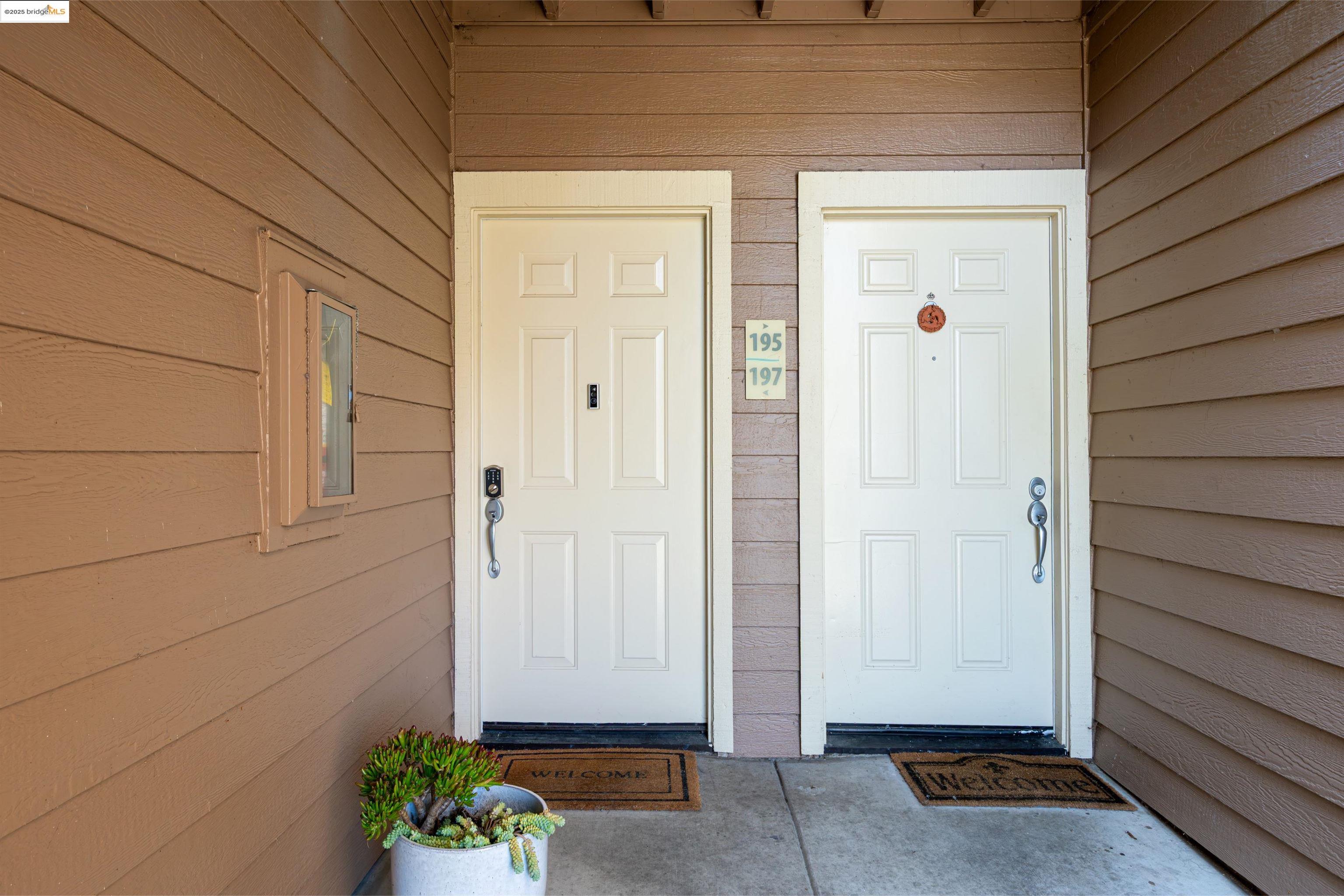 Photo #4: 41099217 Listing: Photo #4