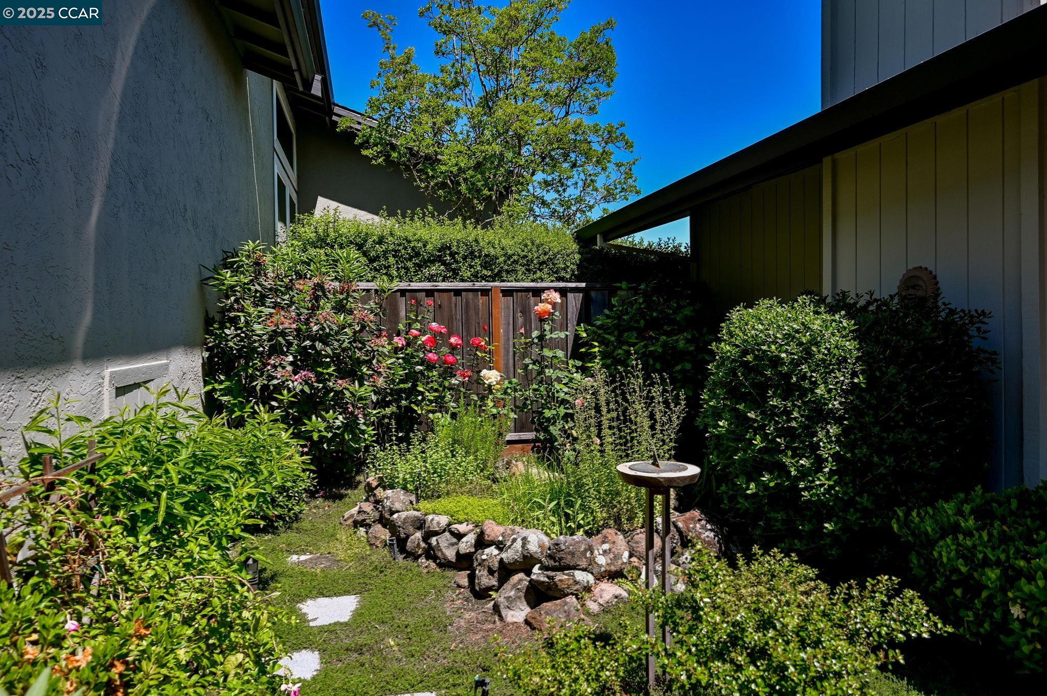 Photo #5: 41099218 Listing: Photo #5